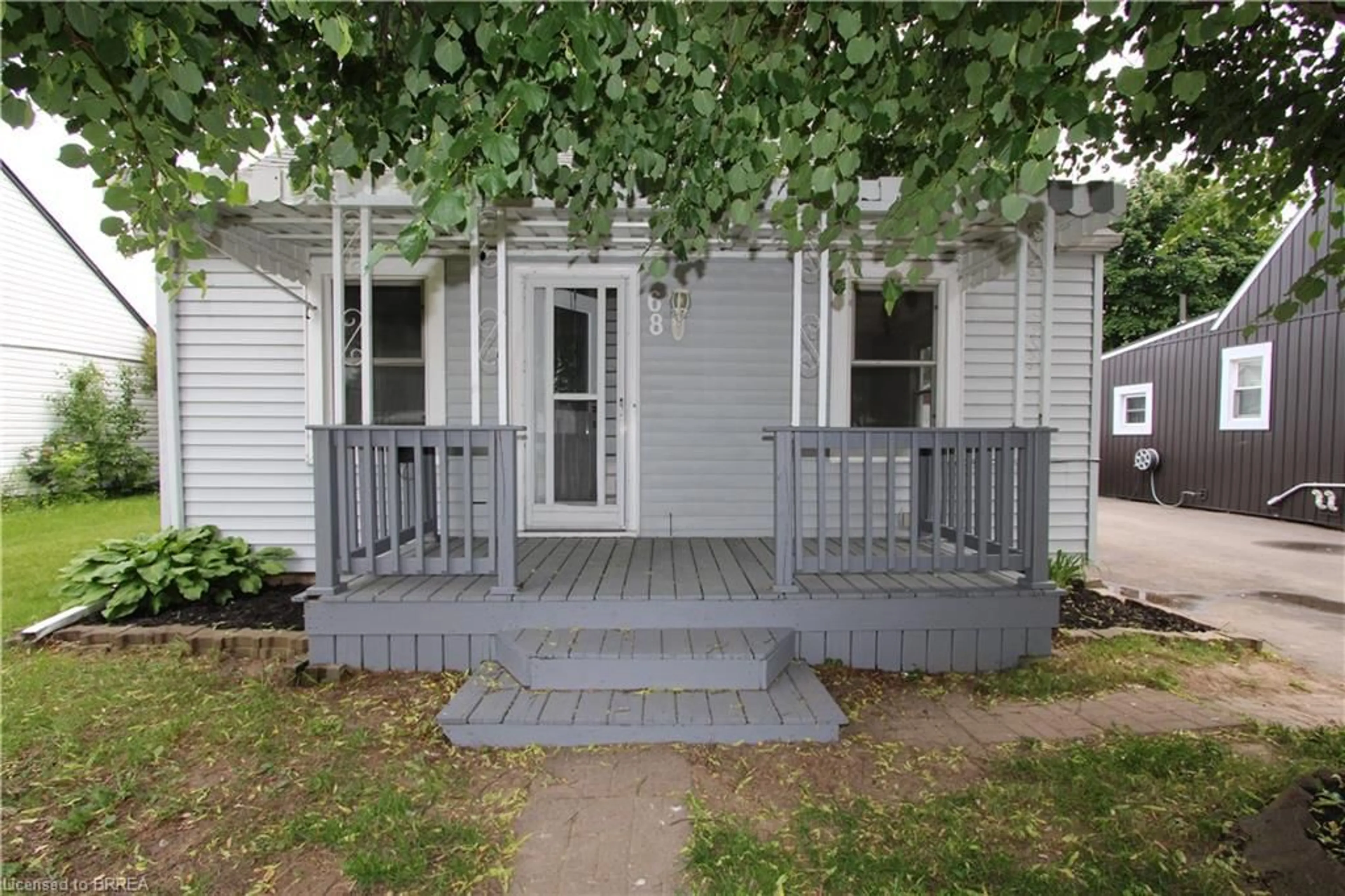 Patio, street for 68 Dorothy St, Brantford Ontario N3S 1H2