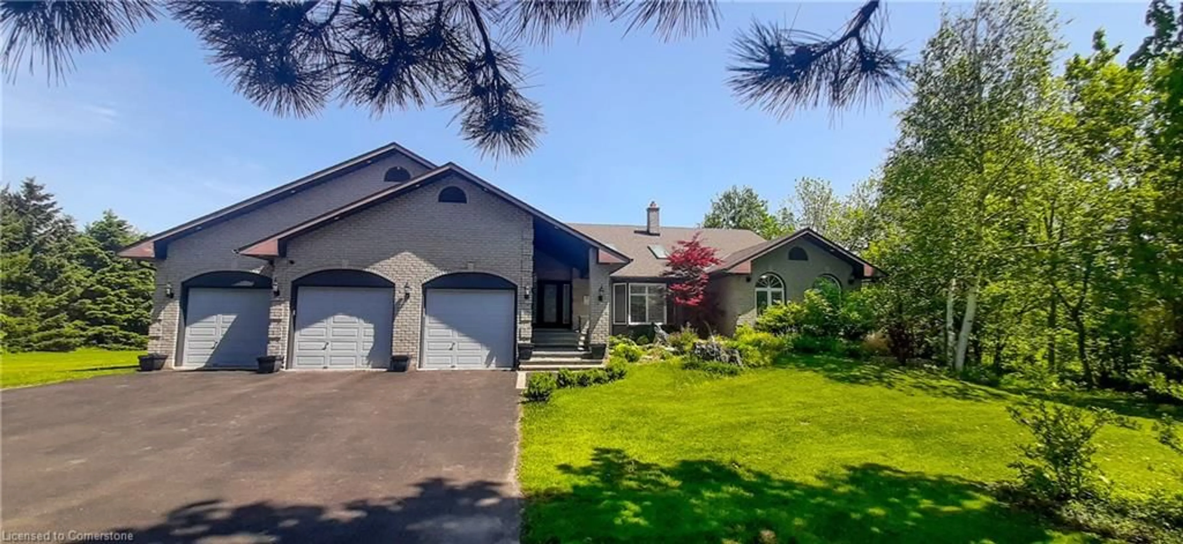 A pic from outside/outdoor area/front of a property/back of a property/a pic from drone, street for 2658 Guyatt Rd, Binbrook Ontario L0R 1C0