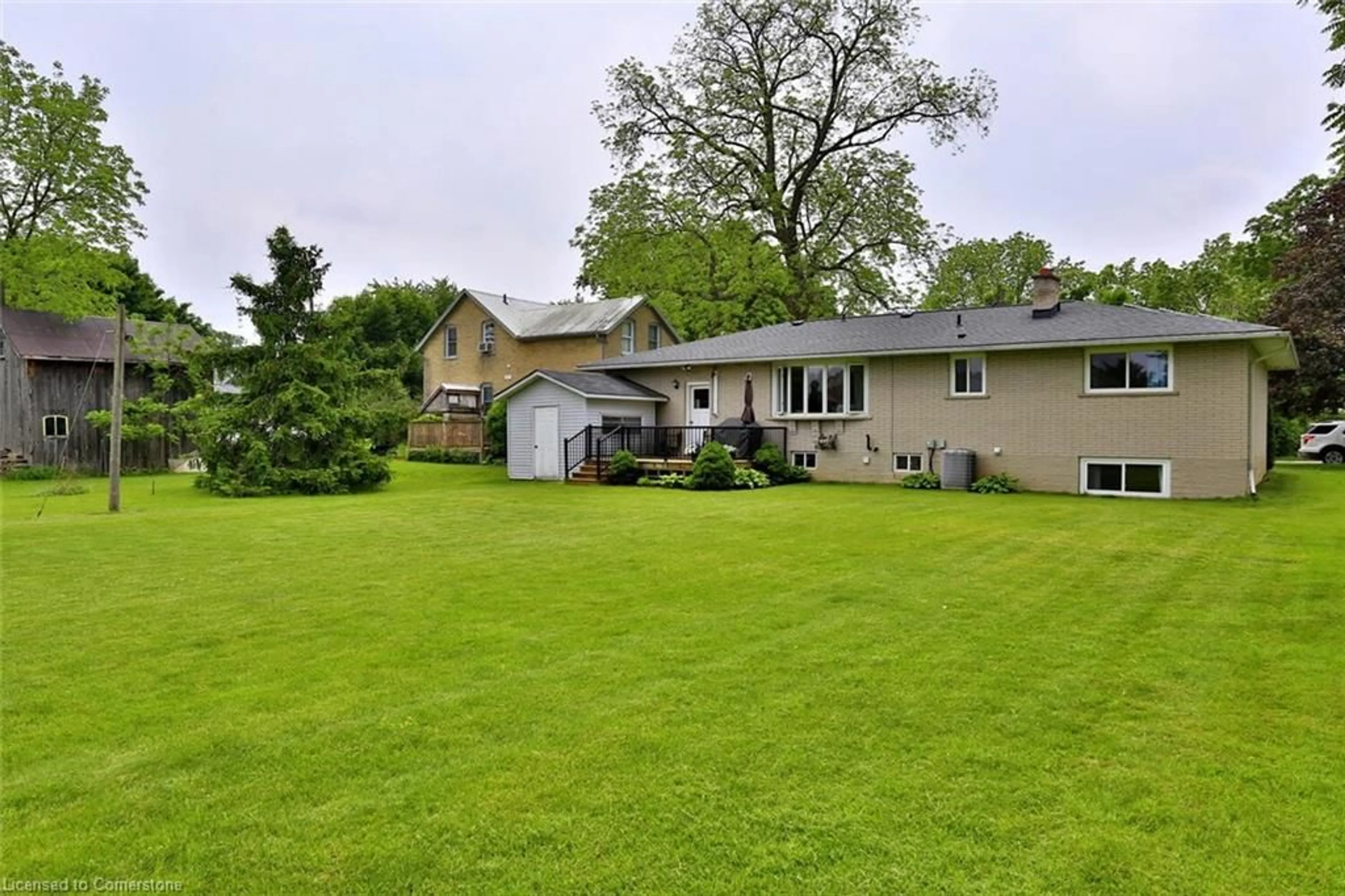 A pic from outside/outdoor area/front of a property/back of a property/a pic from drone, unknown for 95 Jacob St, Tavistock Ontario N0B 2R0