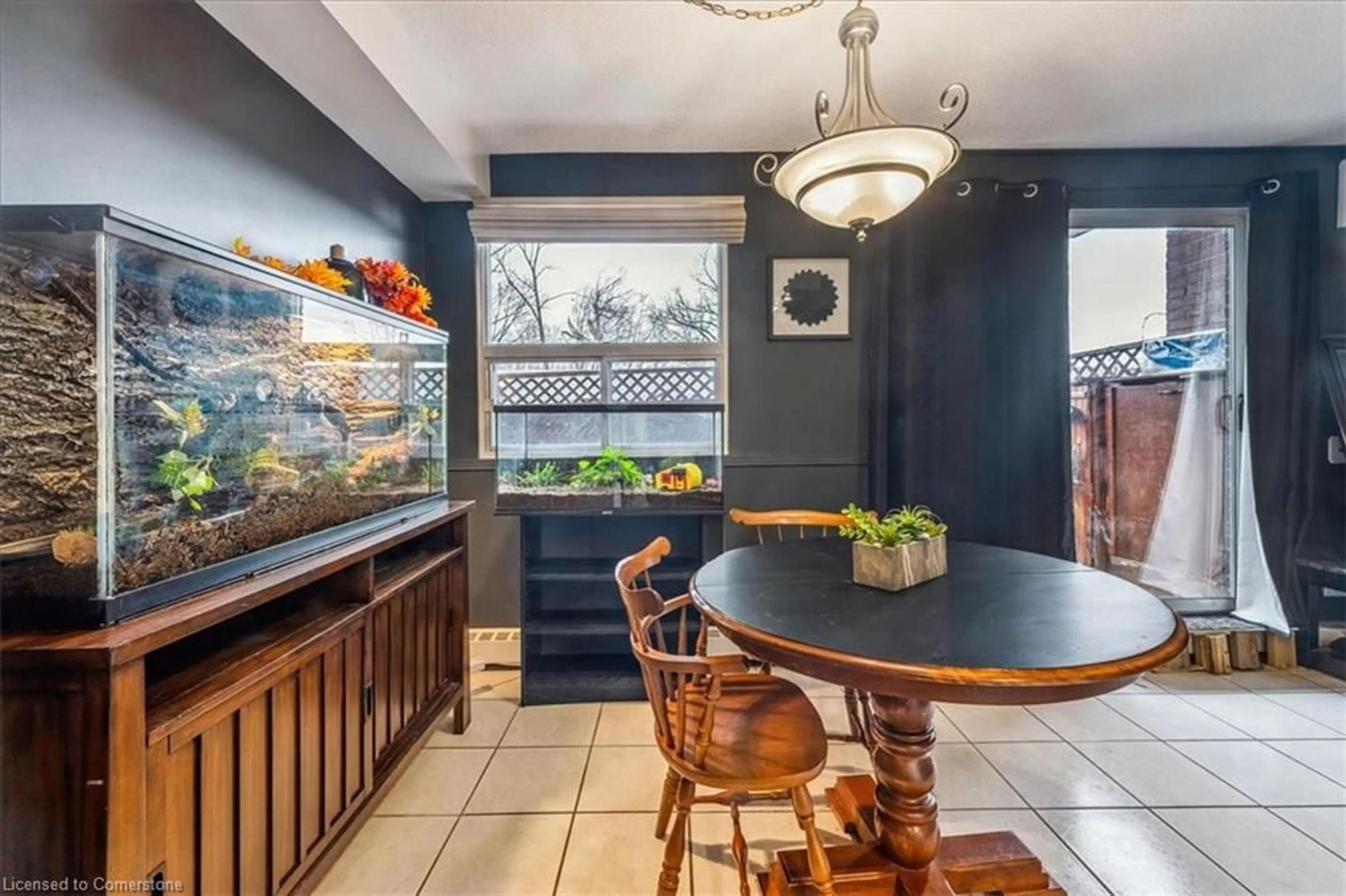 Dining room, ceramic/tile floor for 793 Colborne St #107, Brantford Ontario N3S 7J3