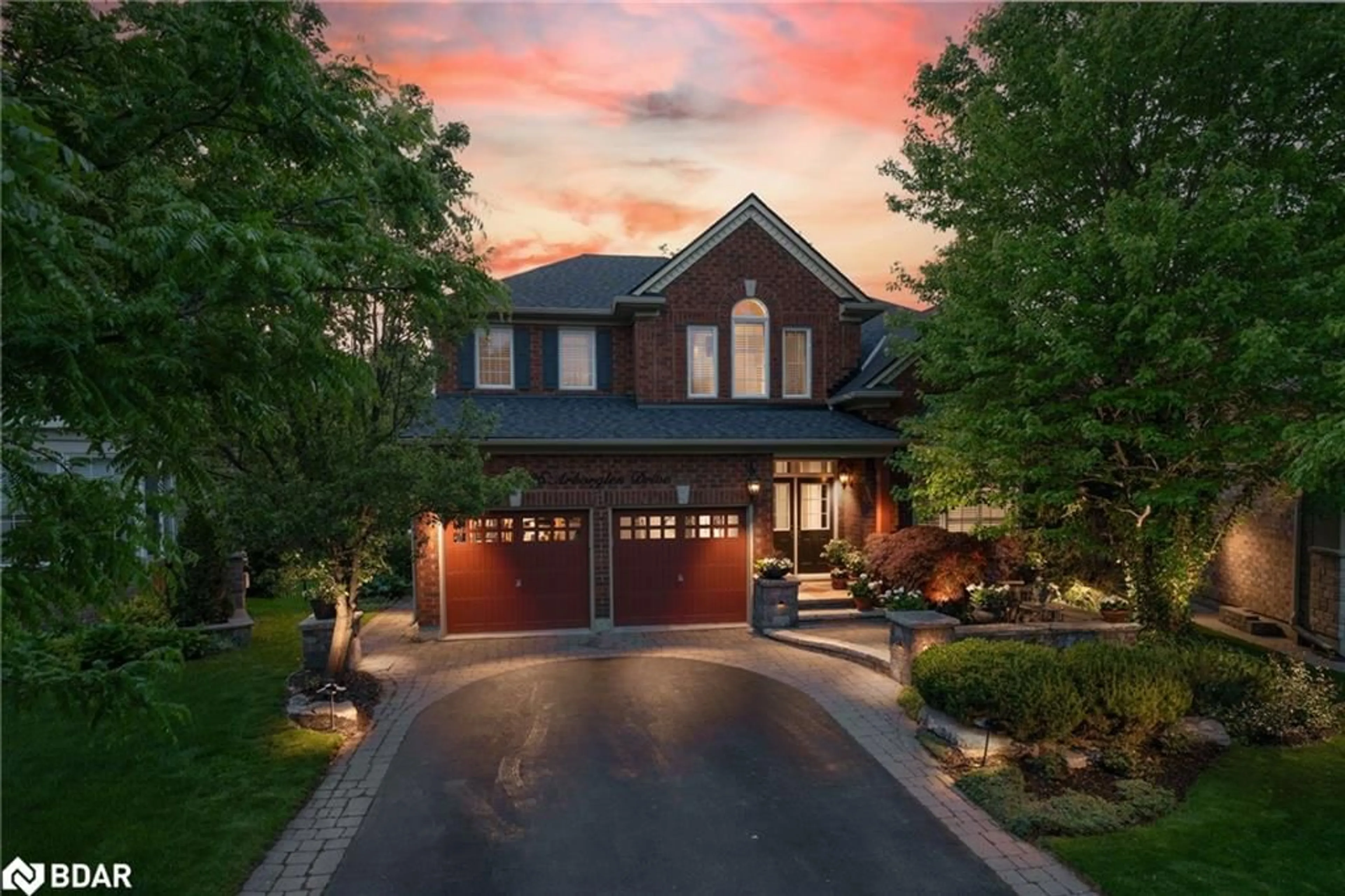 Home with brick exterior material, street for 86 Arborglen Dr, Georgetown Ontario L7G 6L3