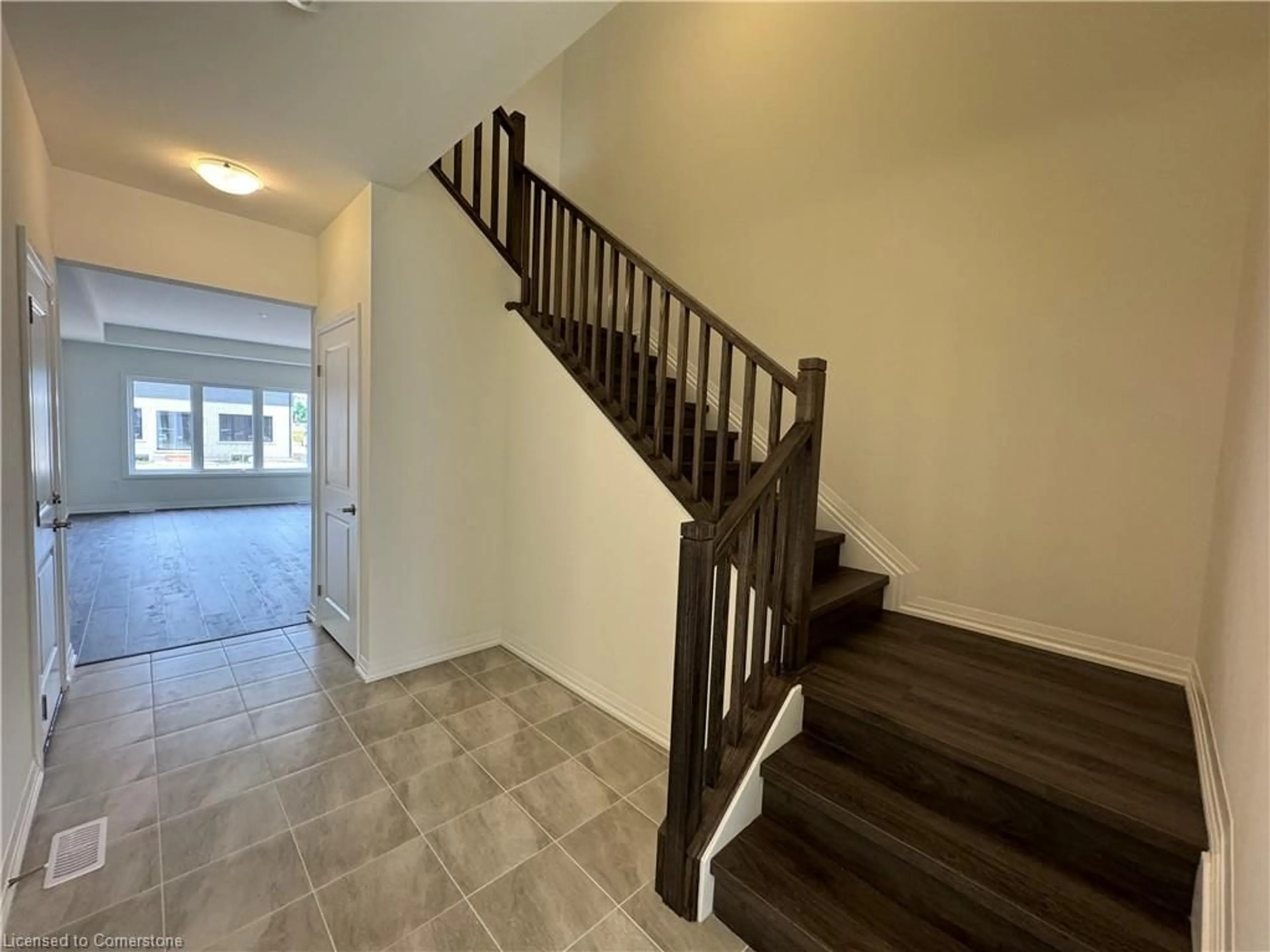 Unknown for 72 Samuel Avenue, Fonthill Ontario L0S 1E1