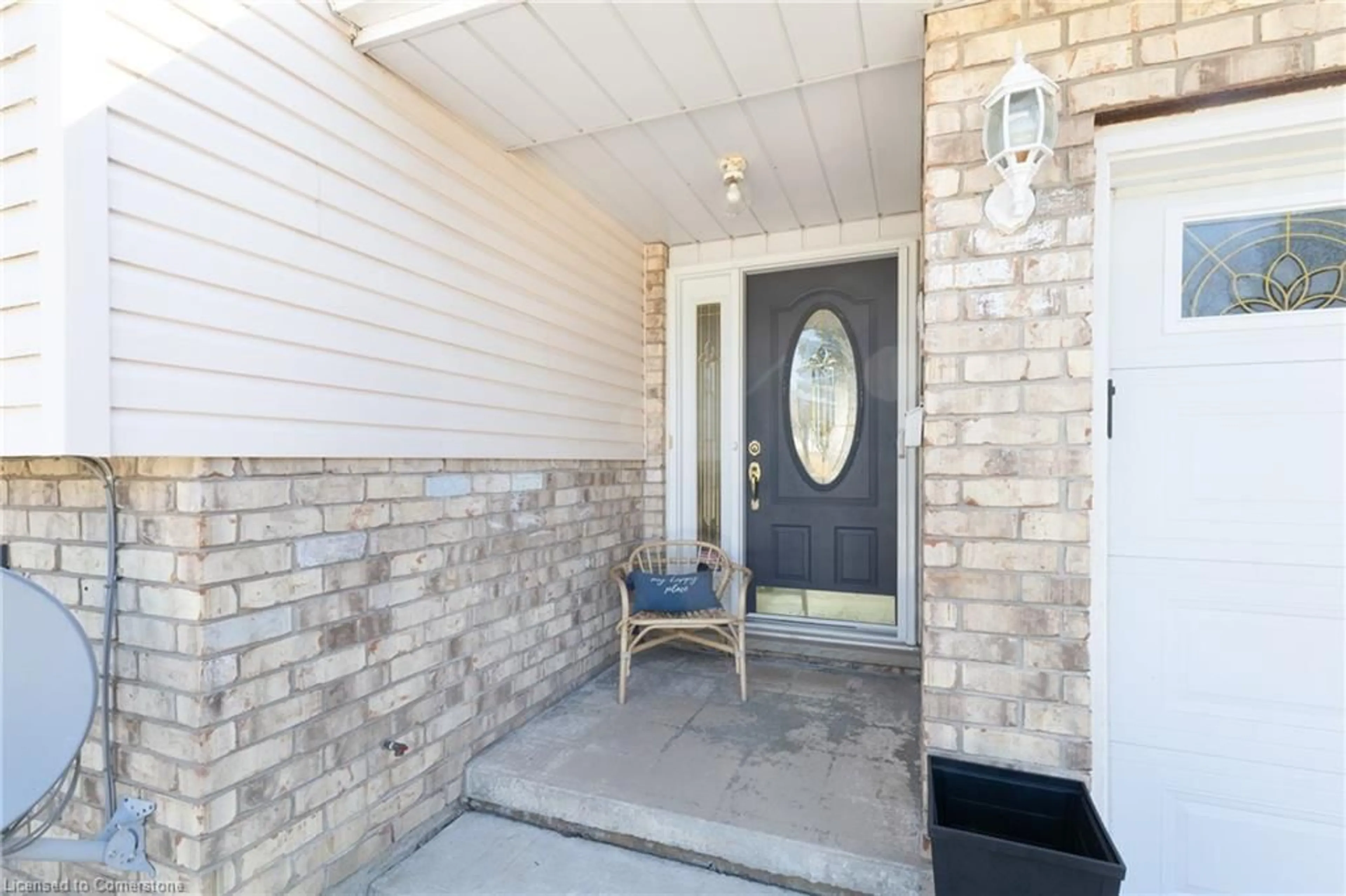 Indoor entryway for 20 Thompson Dr, Port Dover Ontario N0A 1N4