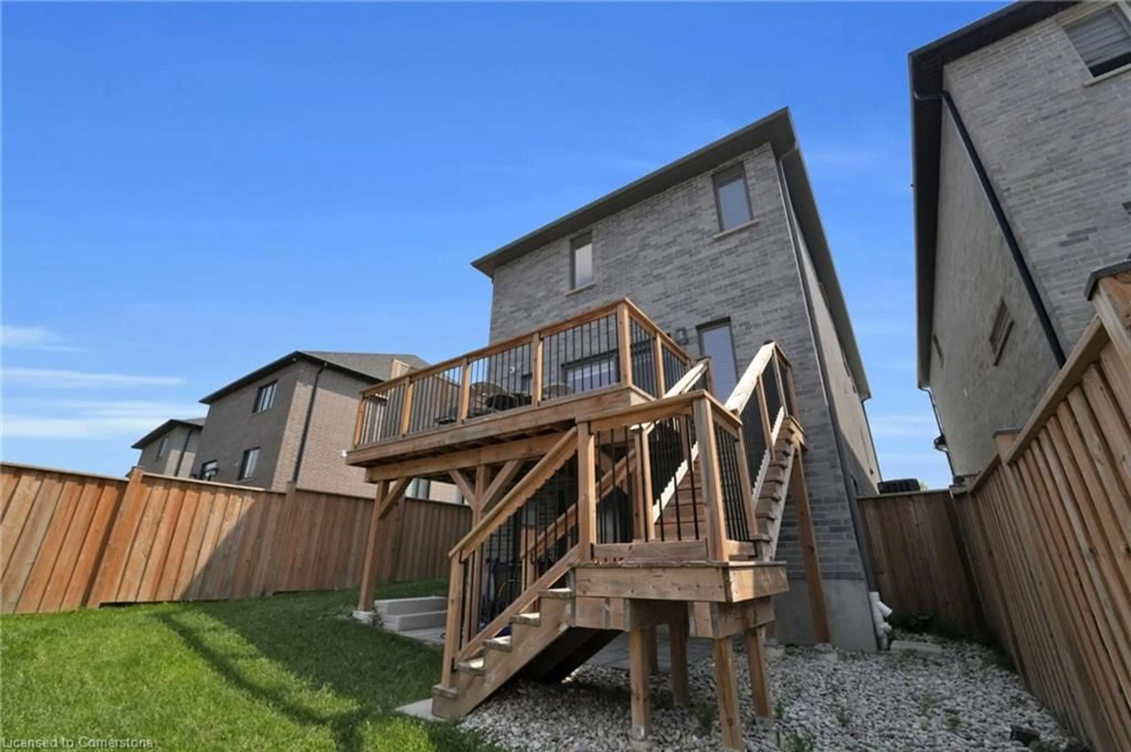 Patio, building for 183 Forest Creek Dr, Kitchener Ontario N2P 2R3