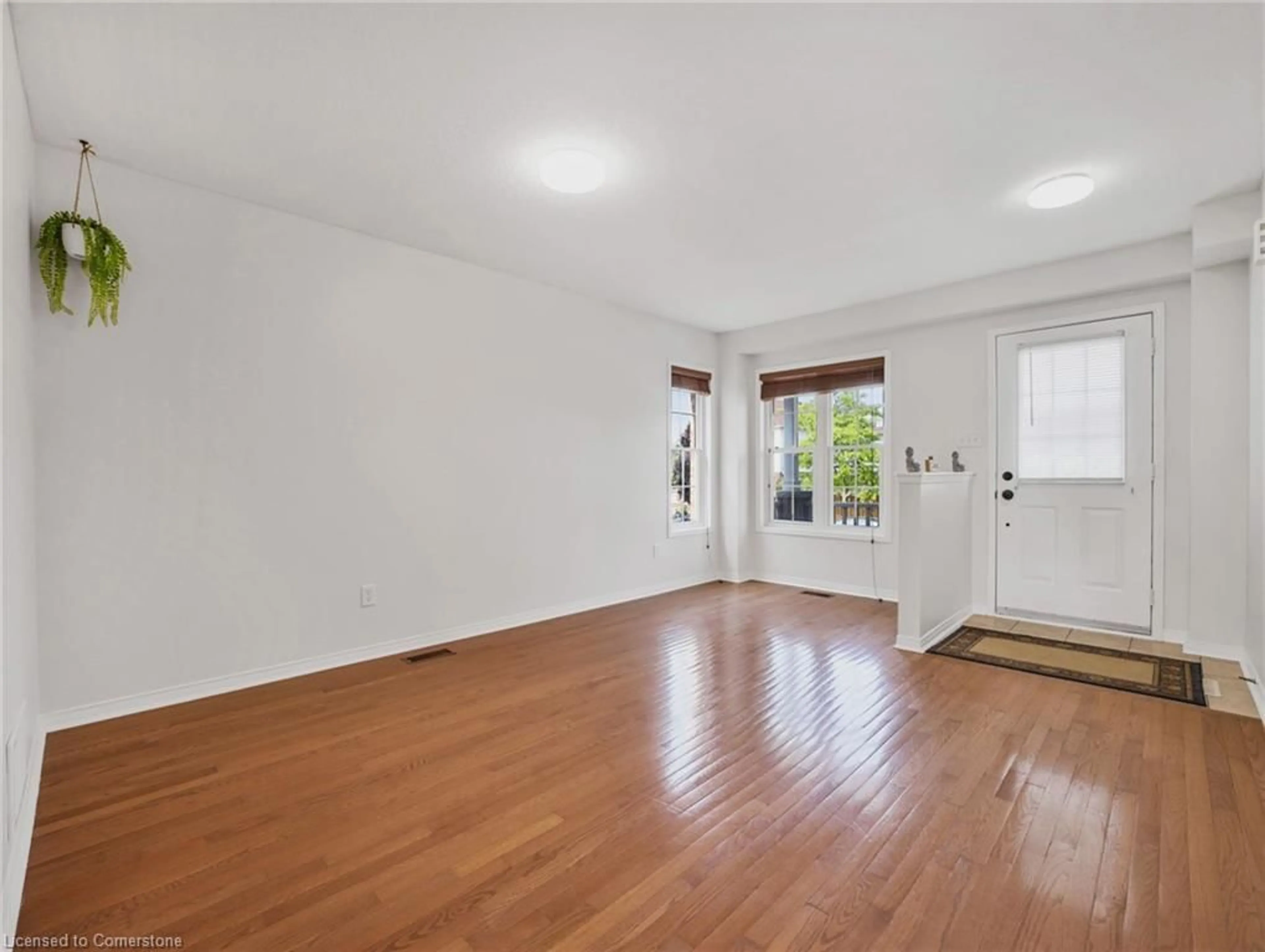 A pic of a room for 16 Swift Cres, Cambridge Ontario N1P 1J9