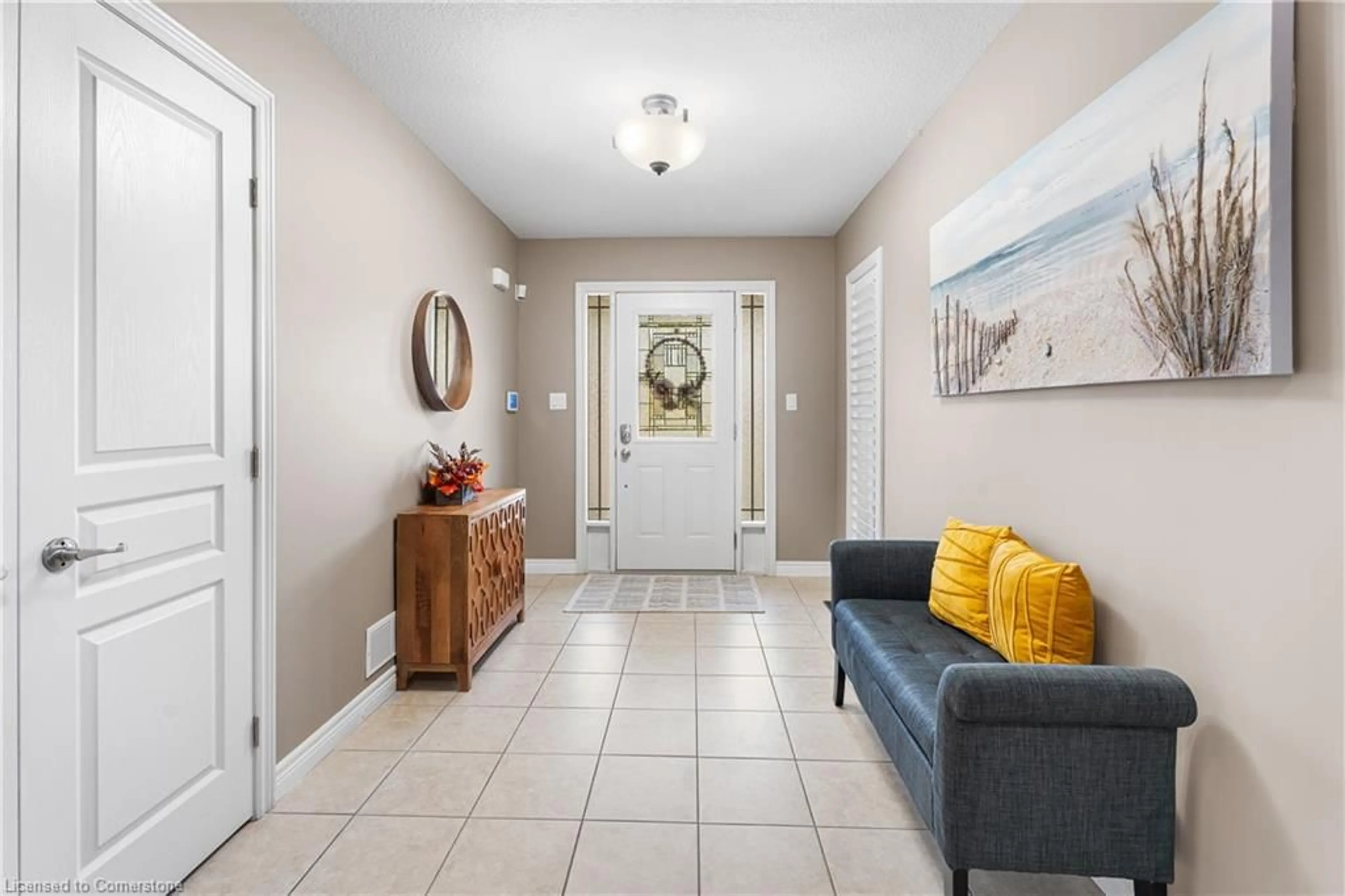 Indoor entryway for 22 Creek Ridge St, Kitchener Ontario N2R 0B5
