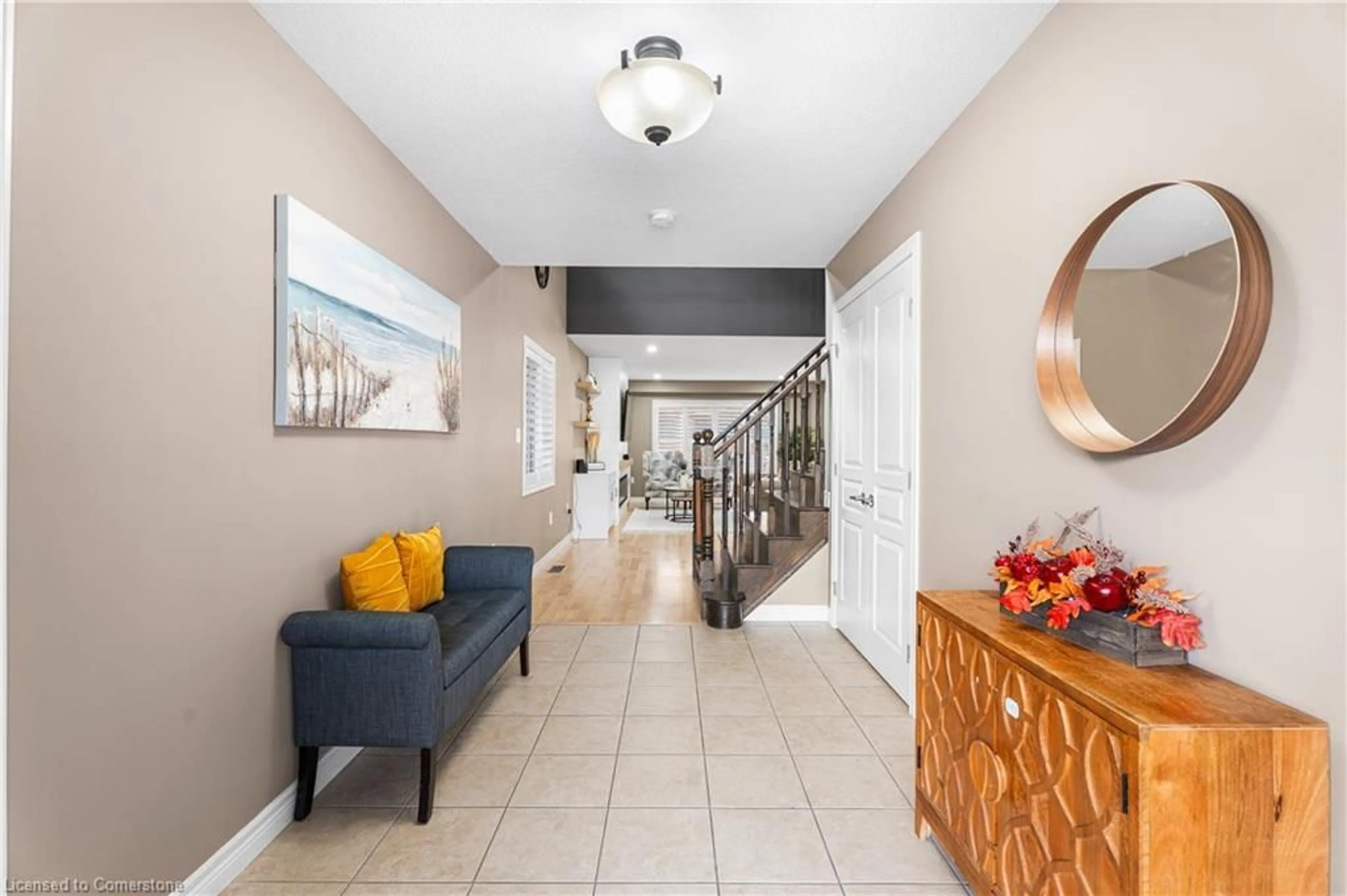 Indoor foyer for 22 Creek Ridge St, Kitchener Ontario N2R 0B5