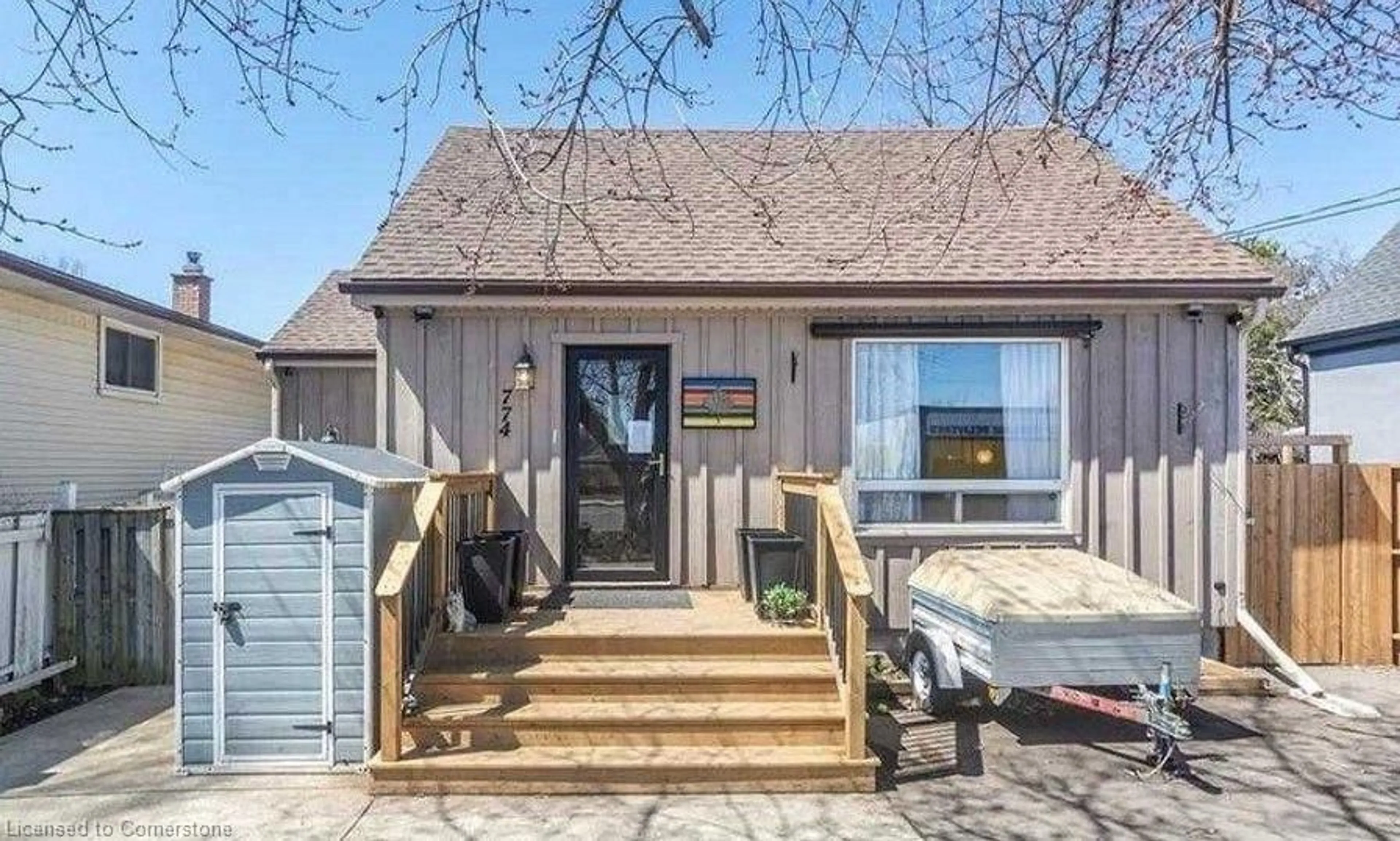 Unknown for 774 Garth St, Hamilton Ontario L9C 4K4
