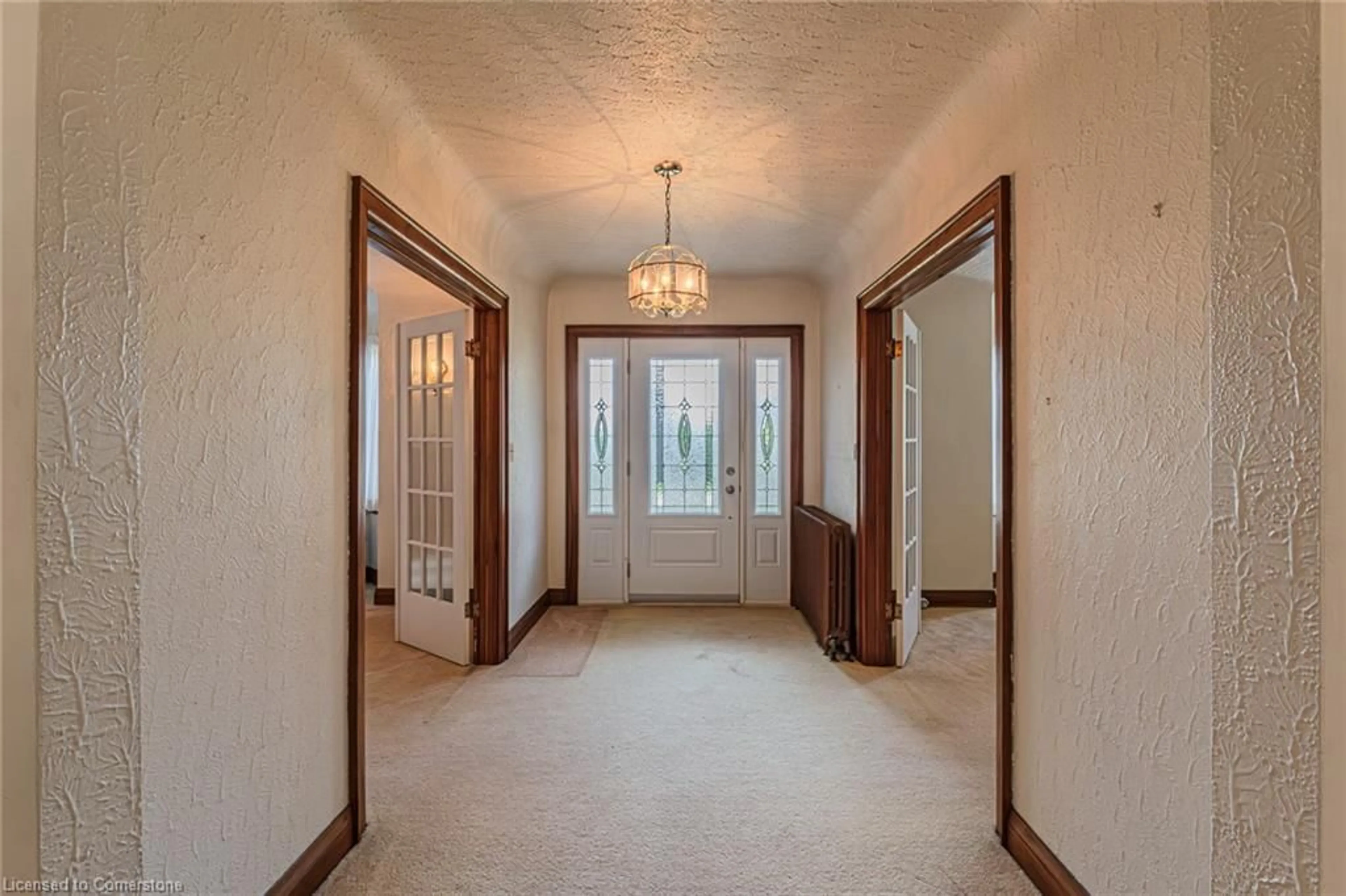 Indoor foyer for 573 Highway 6, Port Dover Ontario N0A 1N2