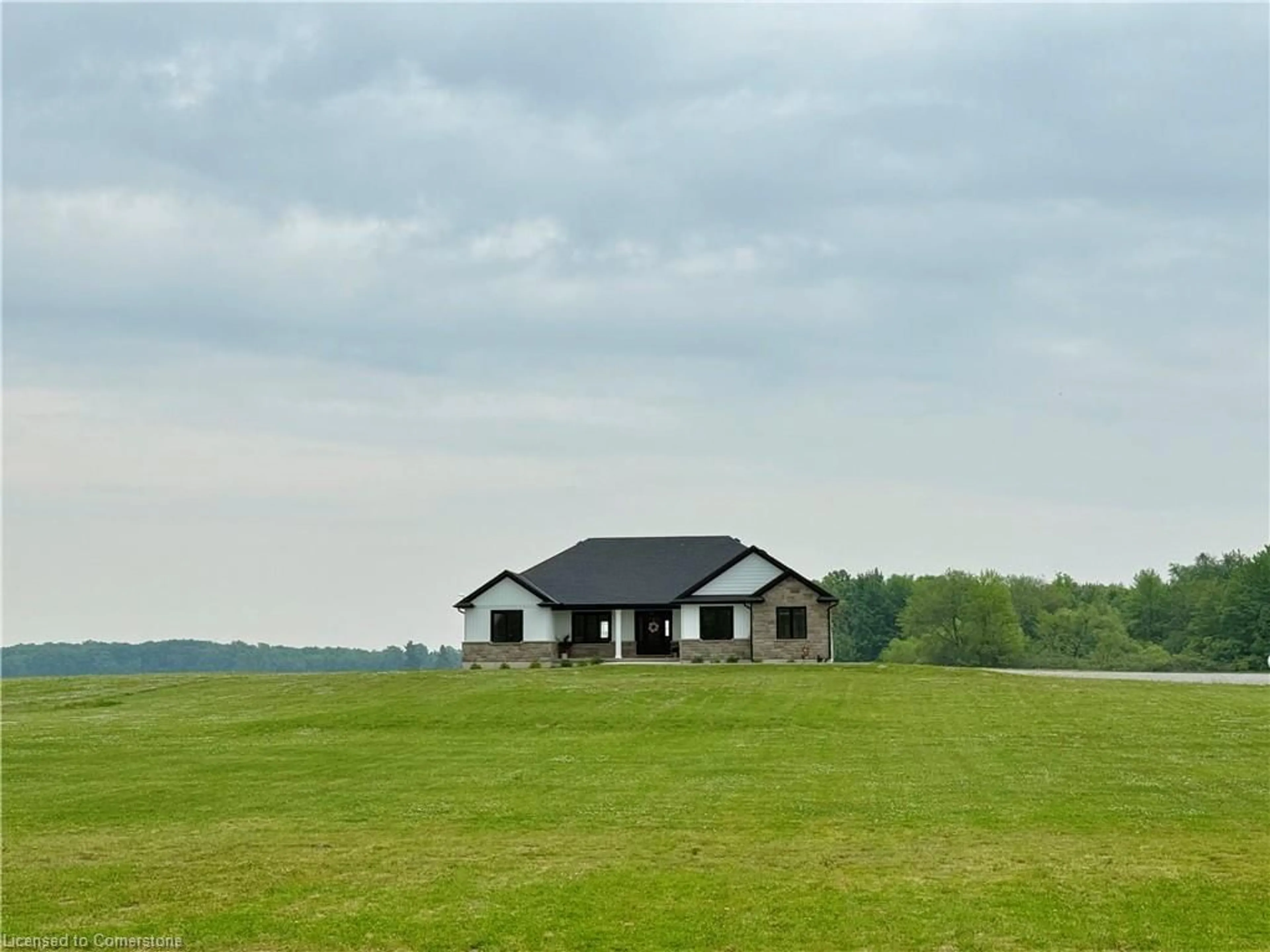 A pic from outside/outdoor area/front of a property/back of a property/a pic from drone, building for 1294 Concession 1 Rd, Canfield Ontario N0A 1C0