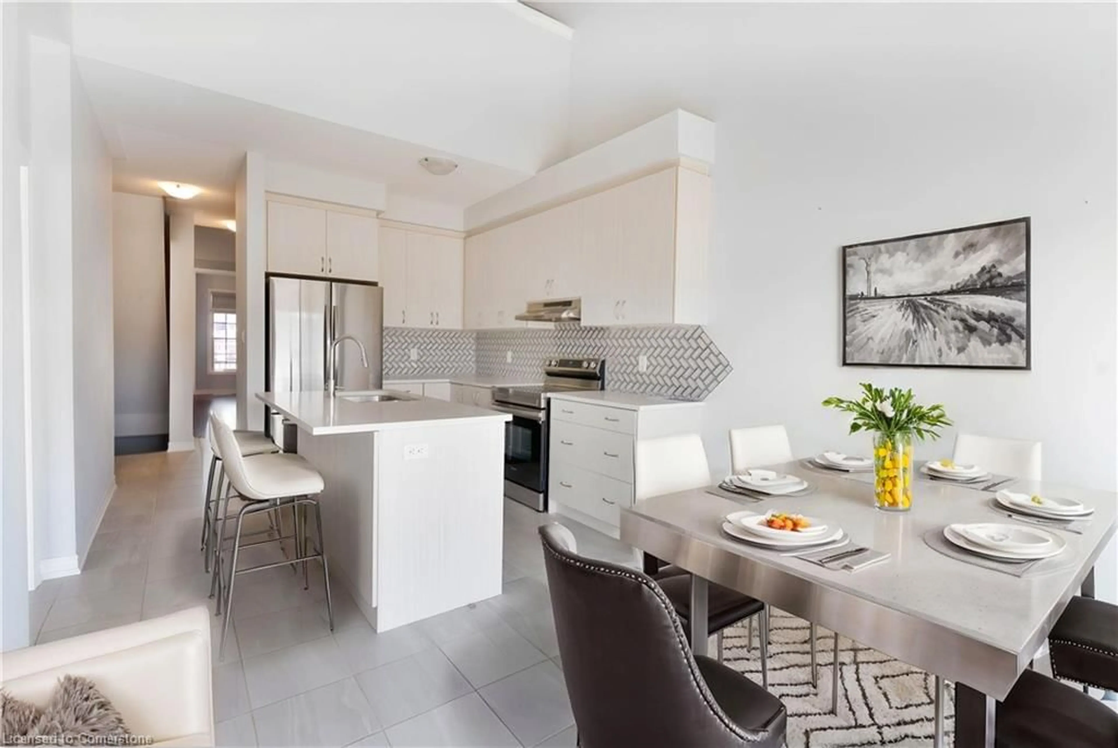 Open concept kitchen, ceramic/tile floor for 28 Bluestone Cres Cres #34, Brampton Ontario L6R 4B8
