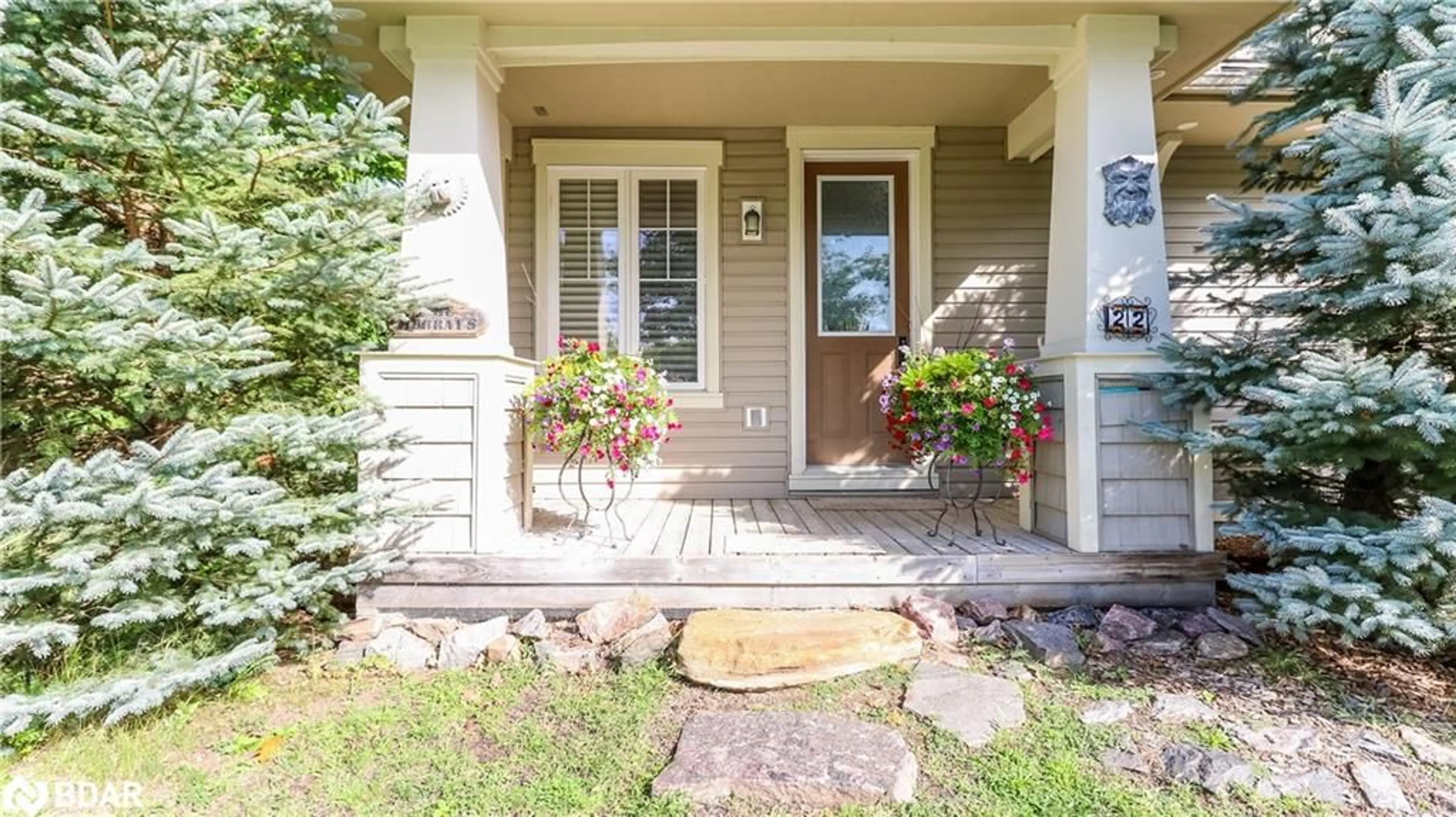 Indoor entryway for 22 Marina Village Dr, Port Severn Ontario L0K 1S0