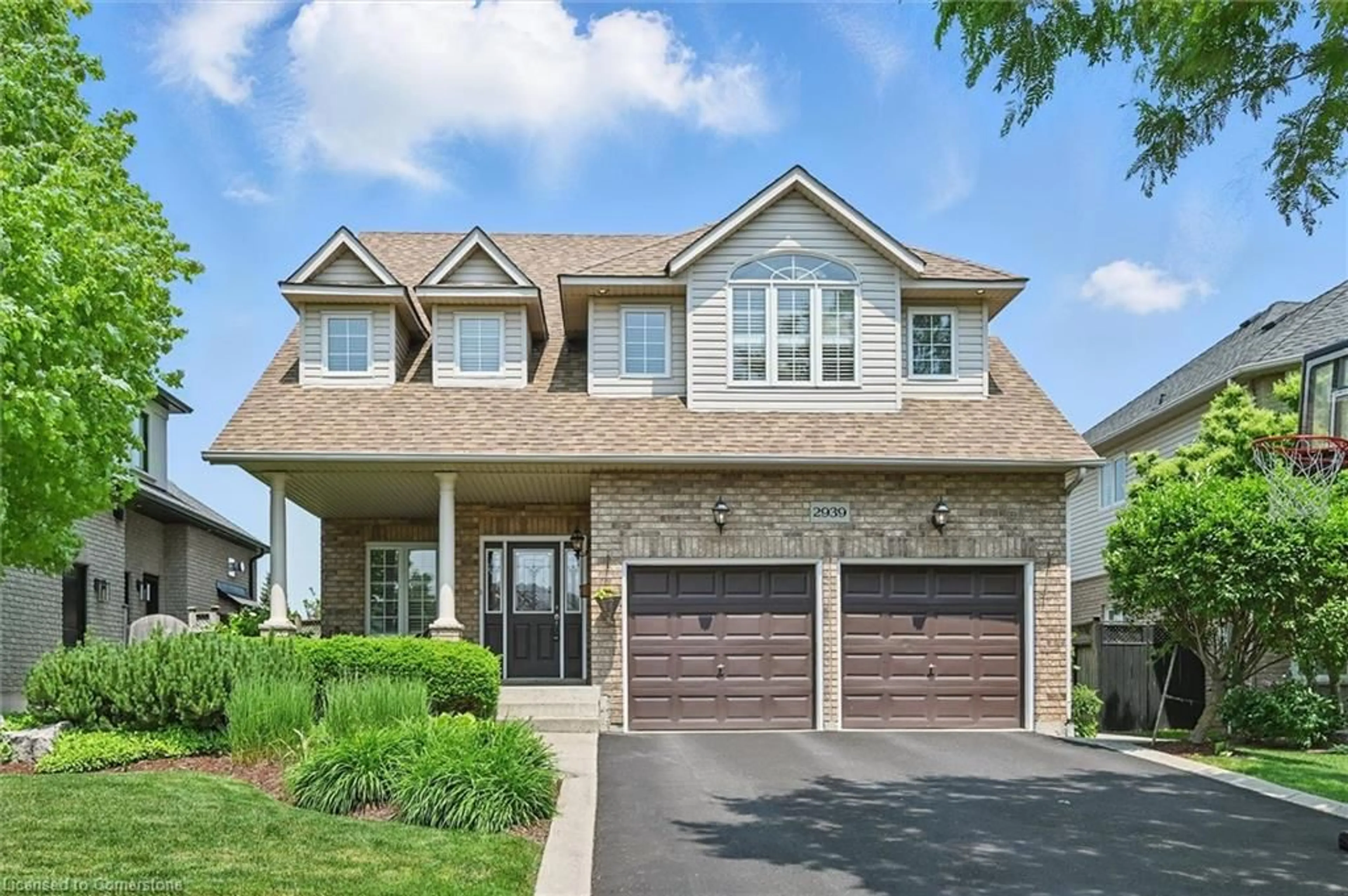 Home with brick exterior material, street for 2939 Darien Rd, Burlington Ontario L7M 4K3