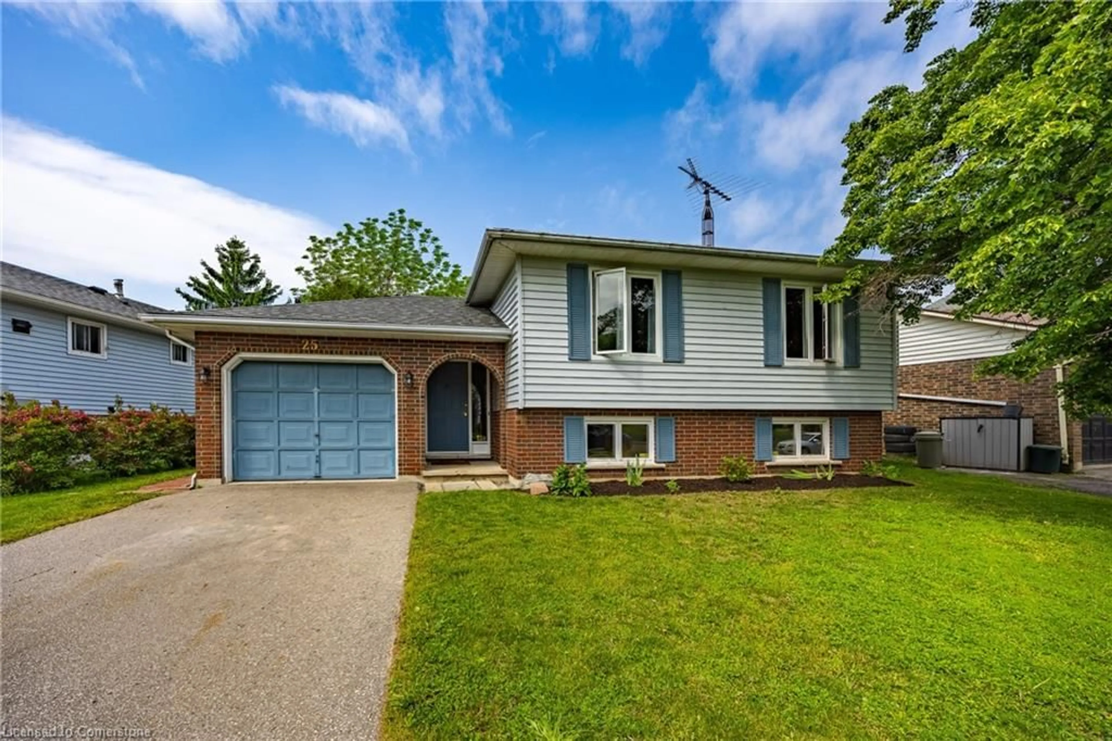 Home with vinyl exterior material, street for 25 Mergl Dr, Port Dover Ontario N0A 1N4