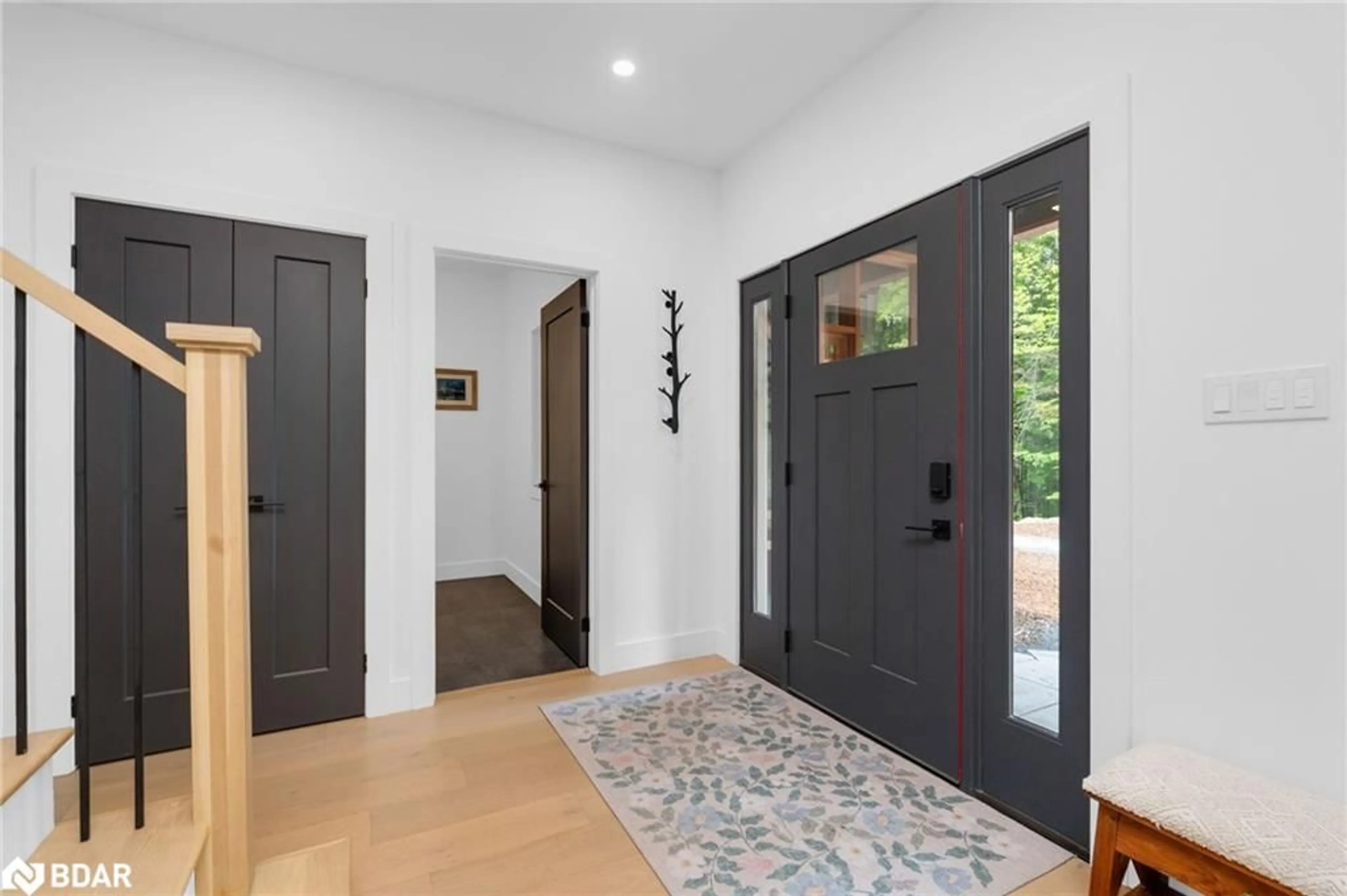 Indoor entryway for 4620 Aspdin Road Rd, Rosseau Ontario P0C 1J0