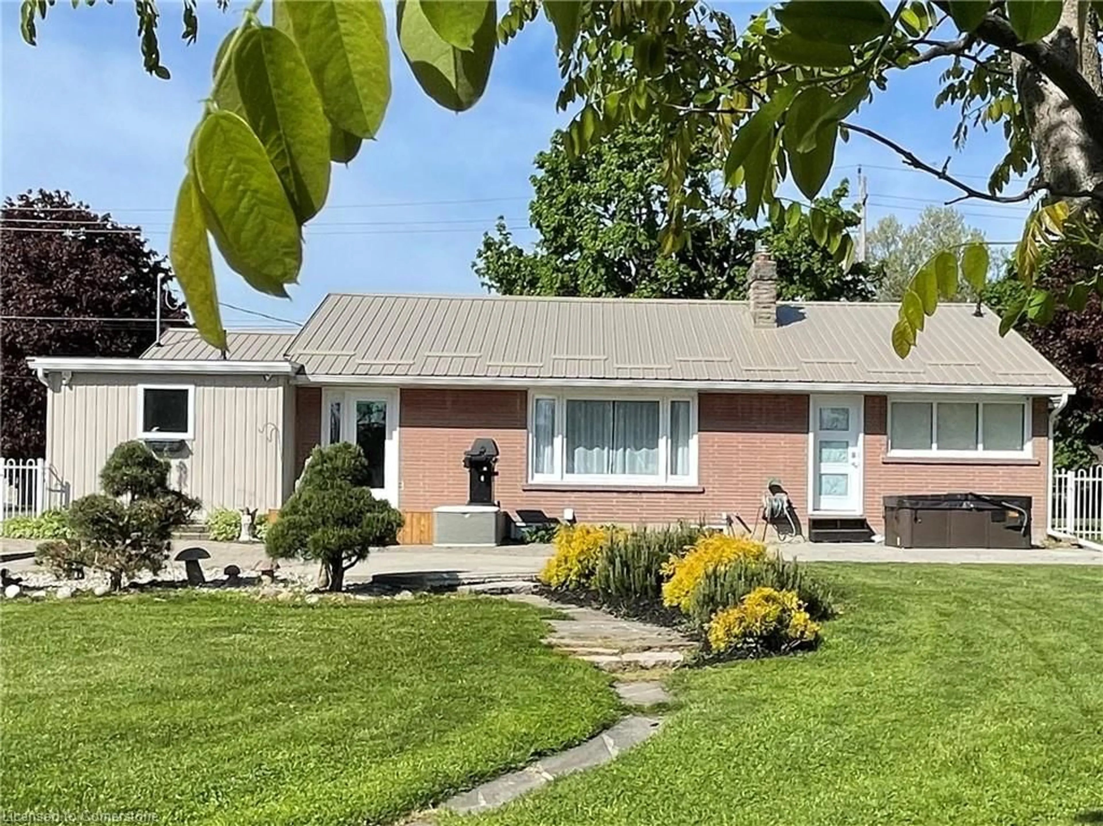 Home with vinyl exterior material, street for 6 Ryerse Cres, Port Dover Ontario N0A 1N6