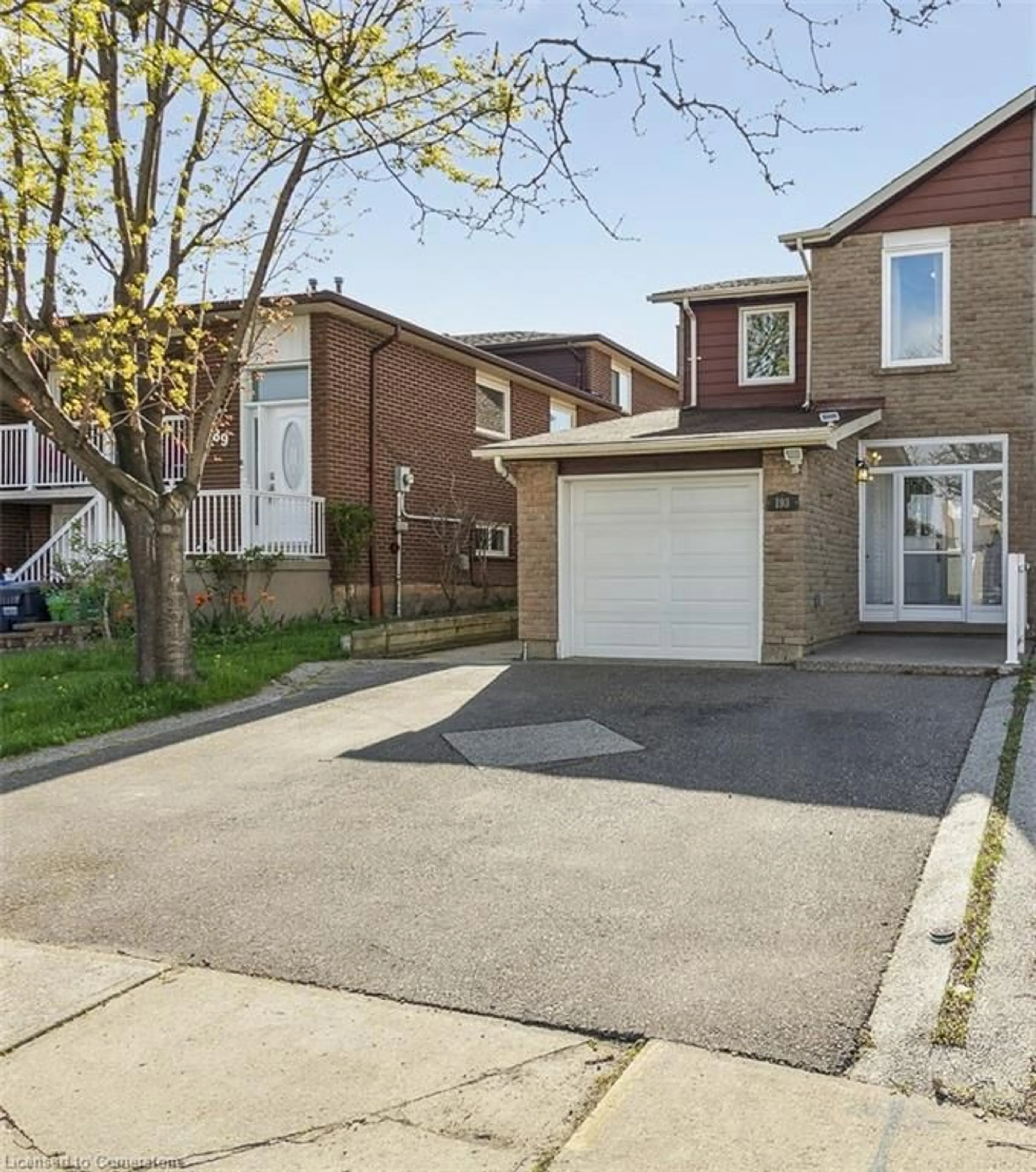 Home with brick exterior material, street for 193 Ashridge Pl, Mississauga Ontario L4Z 1K6