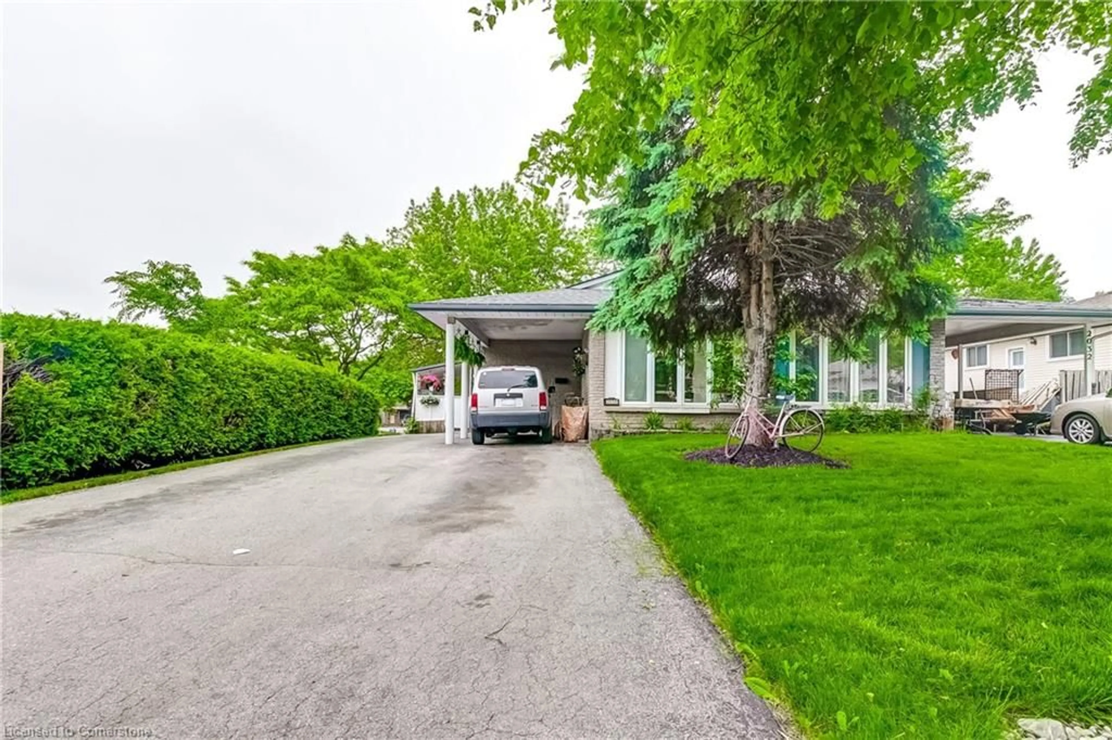 Unknown for 2034 Canning Crt, Burlington Ontario L7P 3S5
