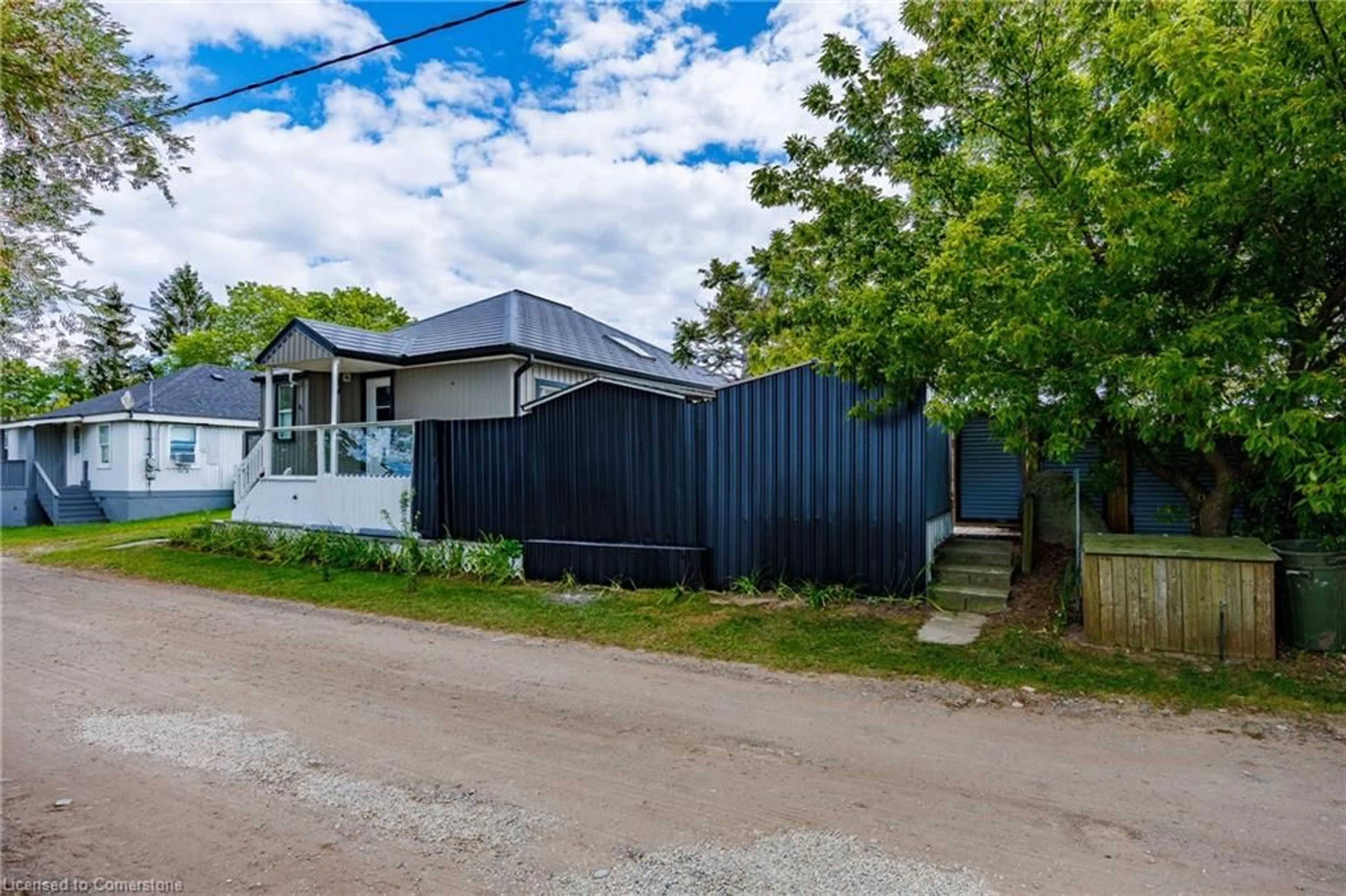 Shed for 221-223 Hastings Dr, Port Rowan Ontario N0E 1M0
