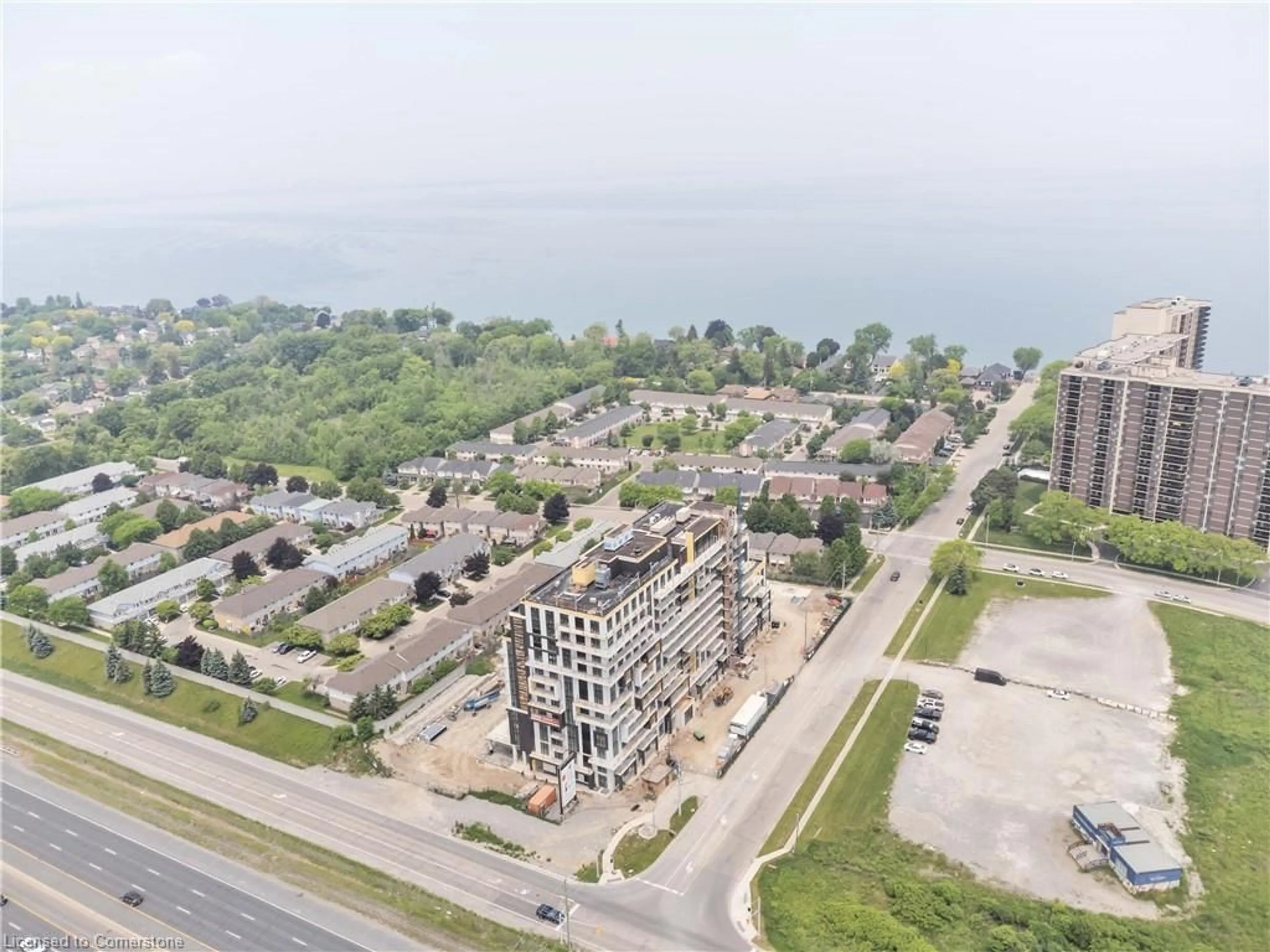 A pic from outside/outdoor area/front of a property/back of a property/a pic from drone, building for 461 Green Rd #523, Stoney Creek Ontario L8E 5B4