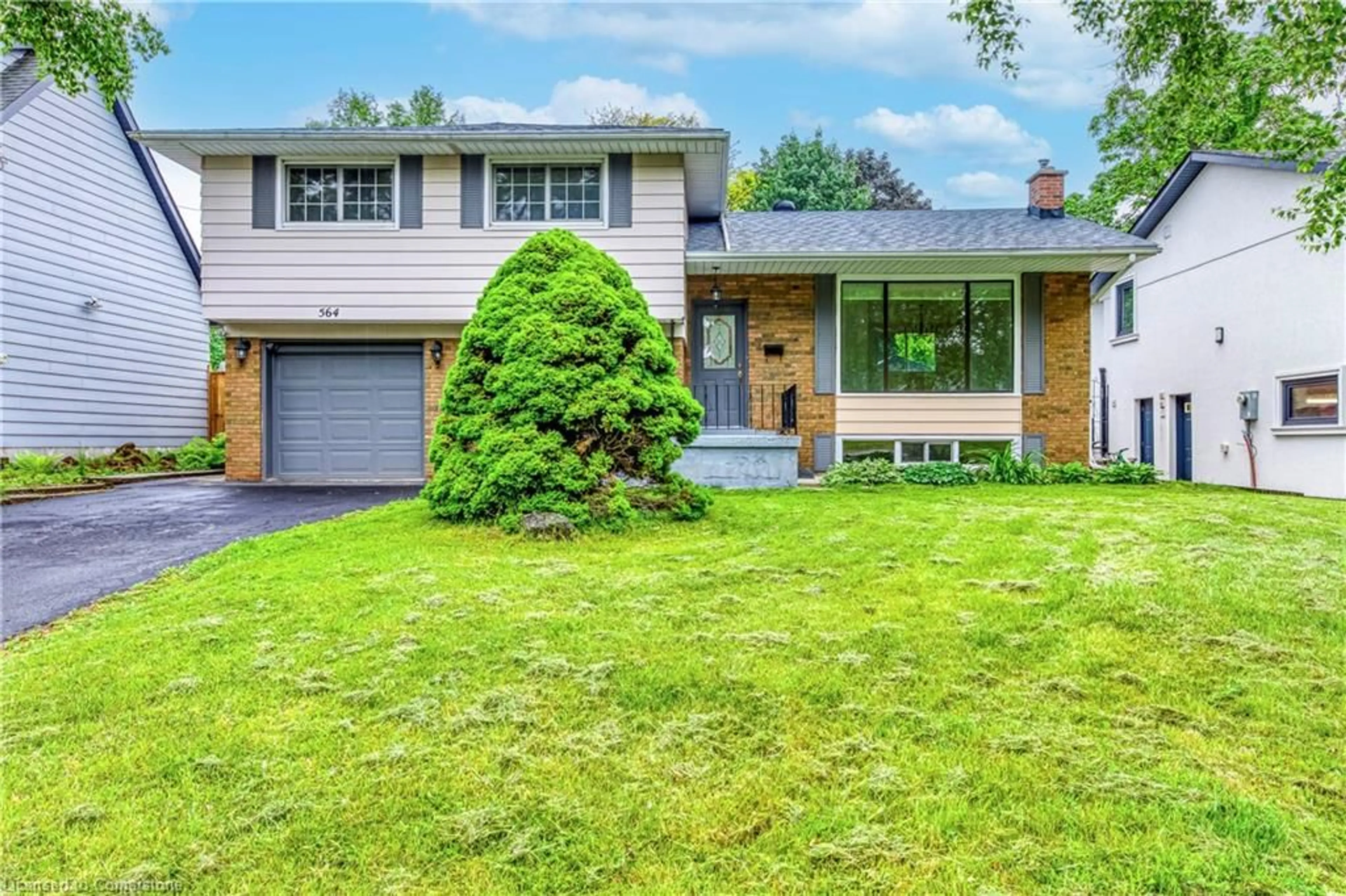 Home with vinyl exterior material, street for 564 Dynes Rd, Burlington Ontario L7N 2V2