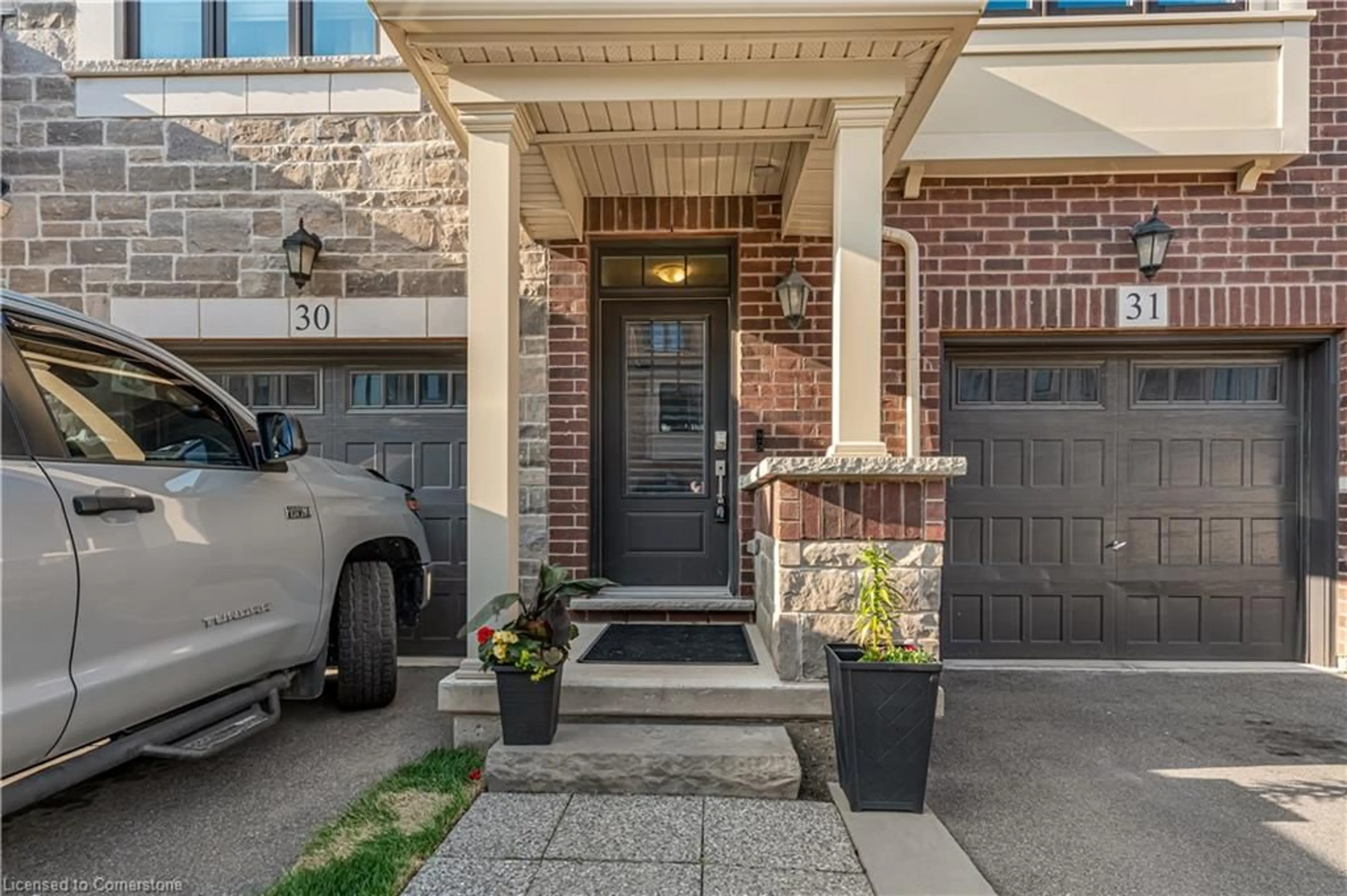 Home with brick exterior material, street for 288 Glover Rd #31, Hamilton Ontario L8E 5H6