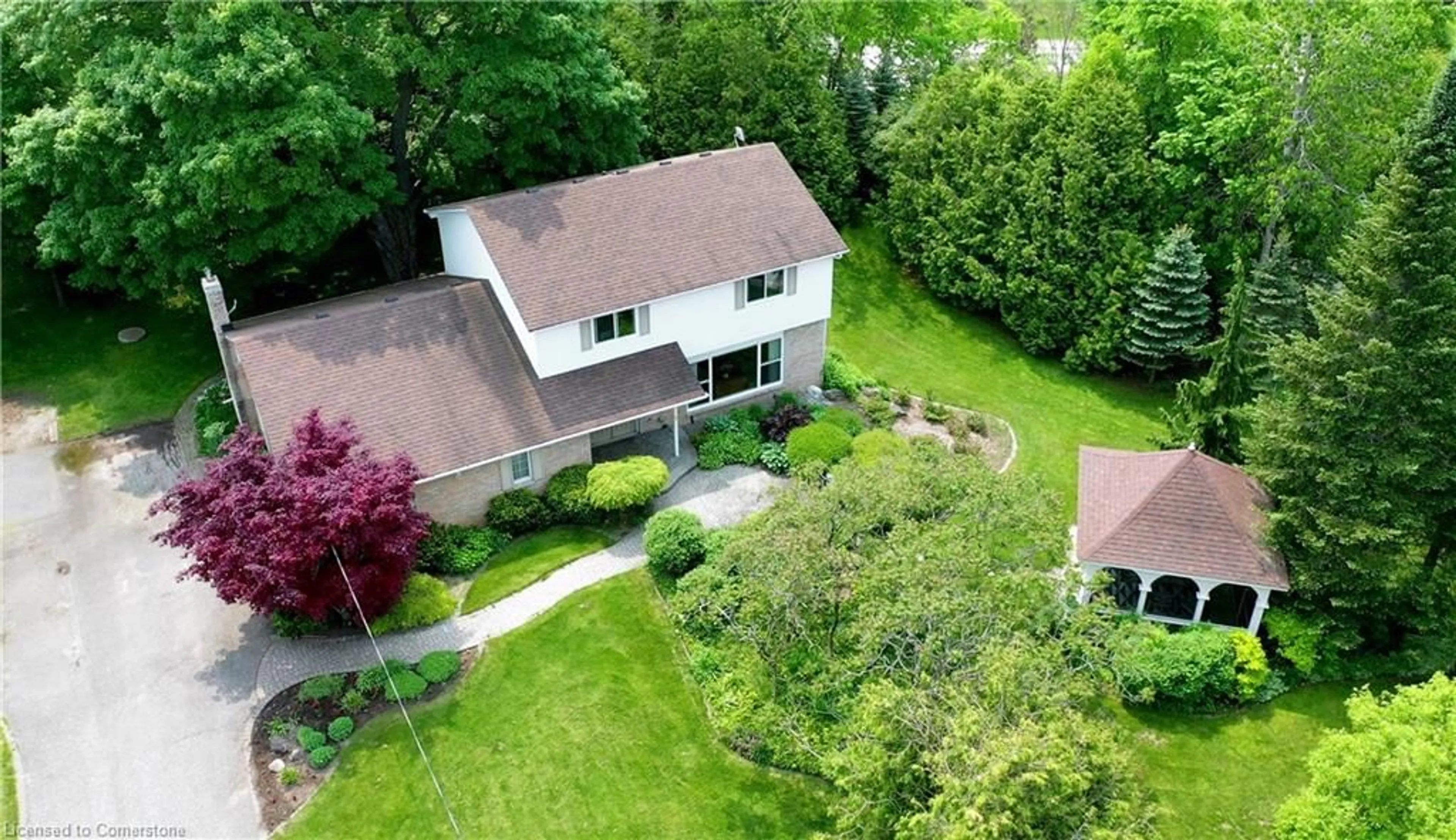 A pic from outside/outdoor area/front of a property/back of a property/a pic from drone, street for 12826 Silvercreek Dr, Halton Hills Ontario L7G 4S4