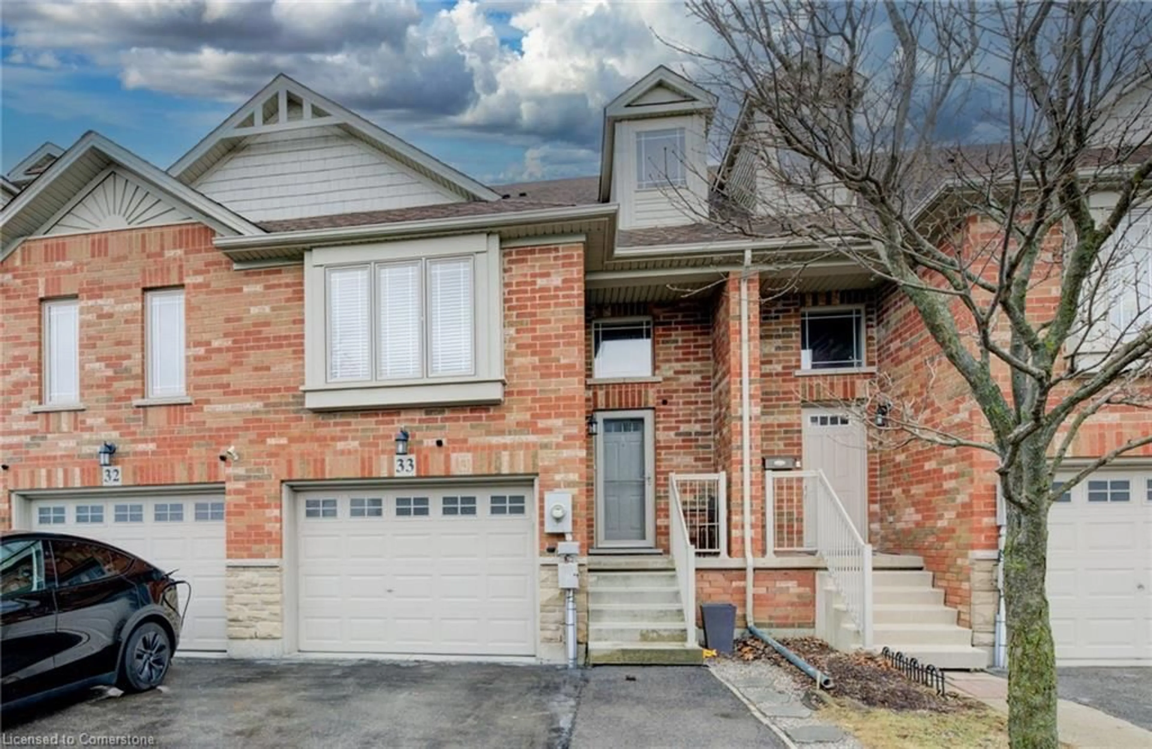 Home with brick exterior material, street for 242 Upper Mount Albion Rd #33, Hamilton Ontario L8J 0B1