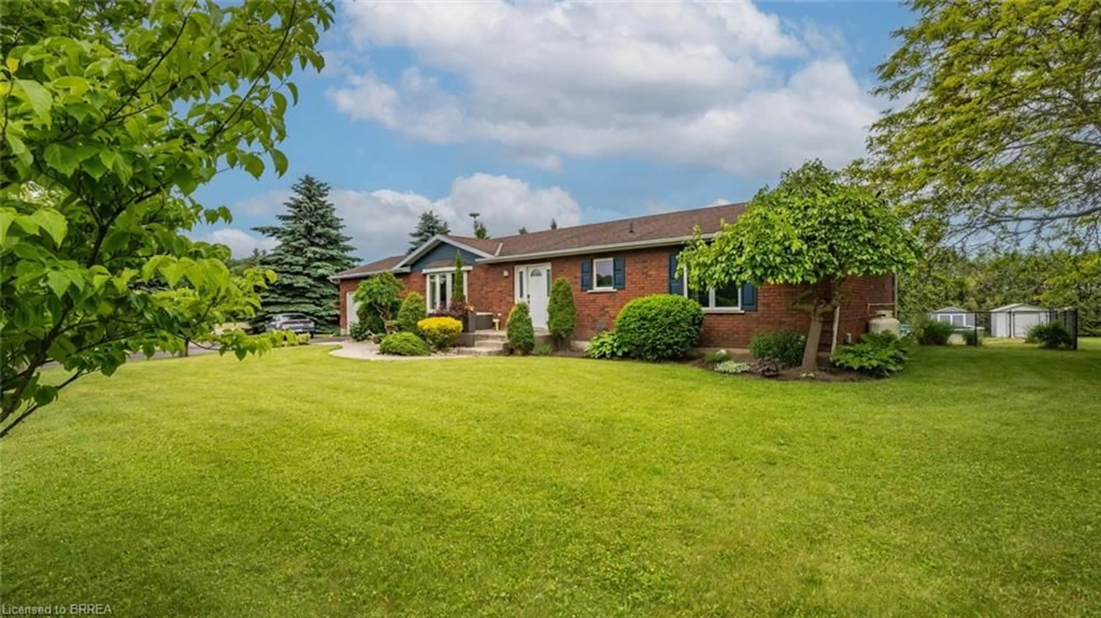 A pic from outside/outdoor area/front of a property/back of a property/a pic from drone, street for 352 Concession 6 Townsend Rd, Simcoe Ontario N0E 1Y0