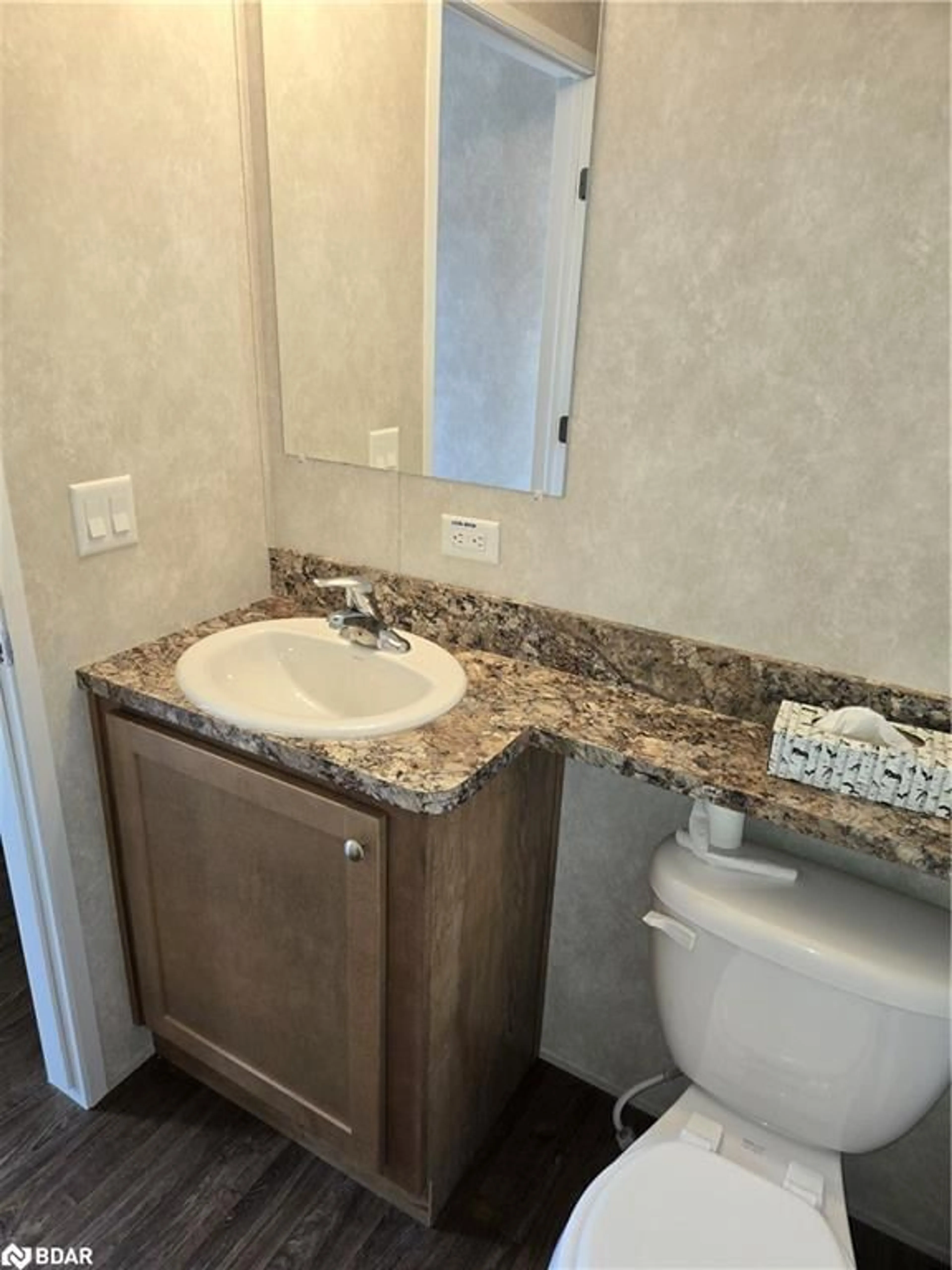 Standard bathroom, ceramic/tile floor for 99 Fourth Concession Rd #614, Burford Ontario N0E 1A0