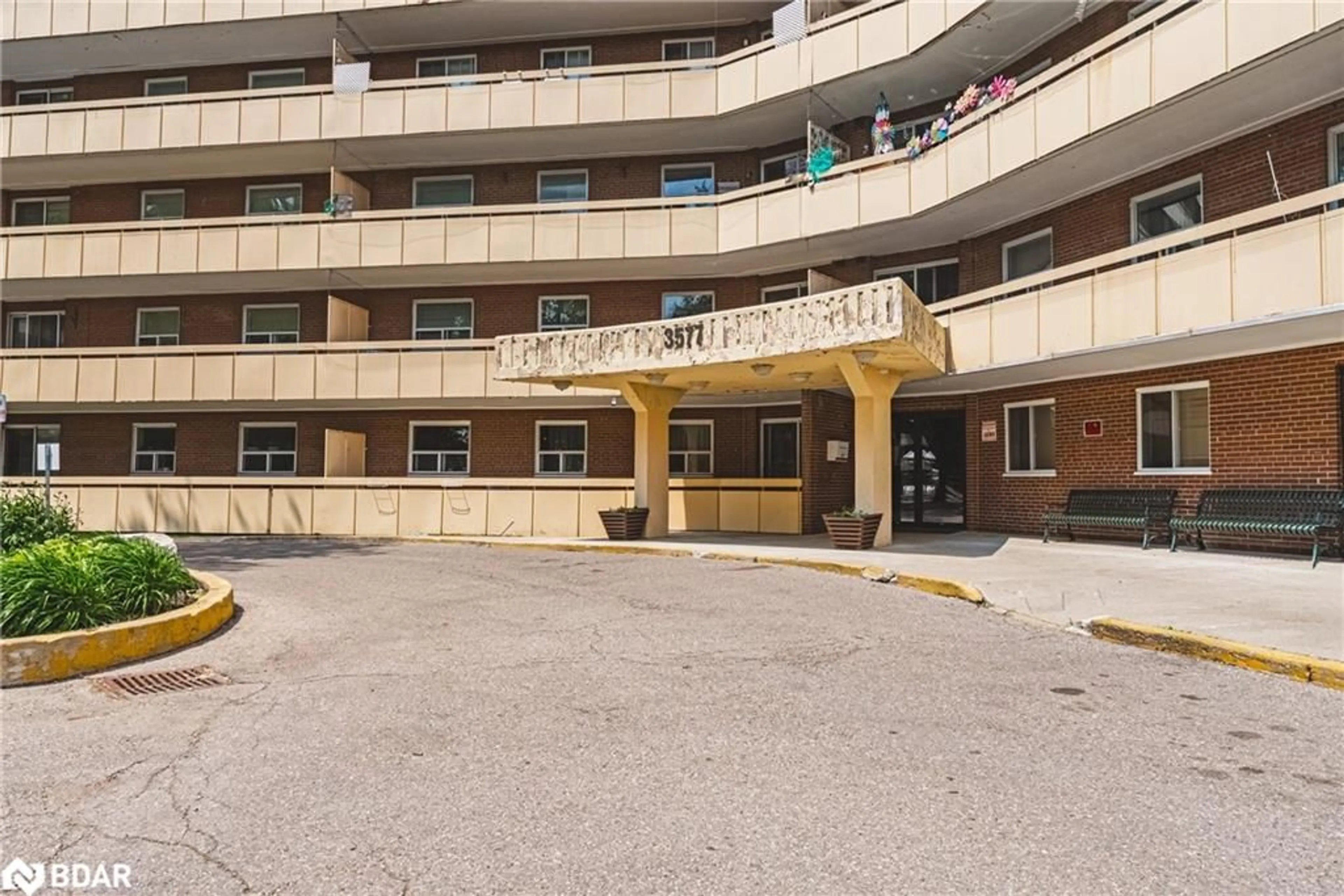 Unknown for 3577 Derry Rd #805, Mississauga Ontario L4T 1B3