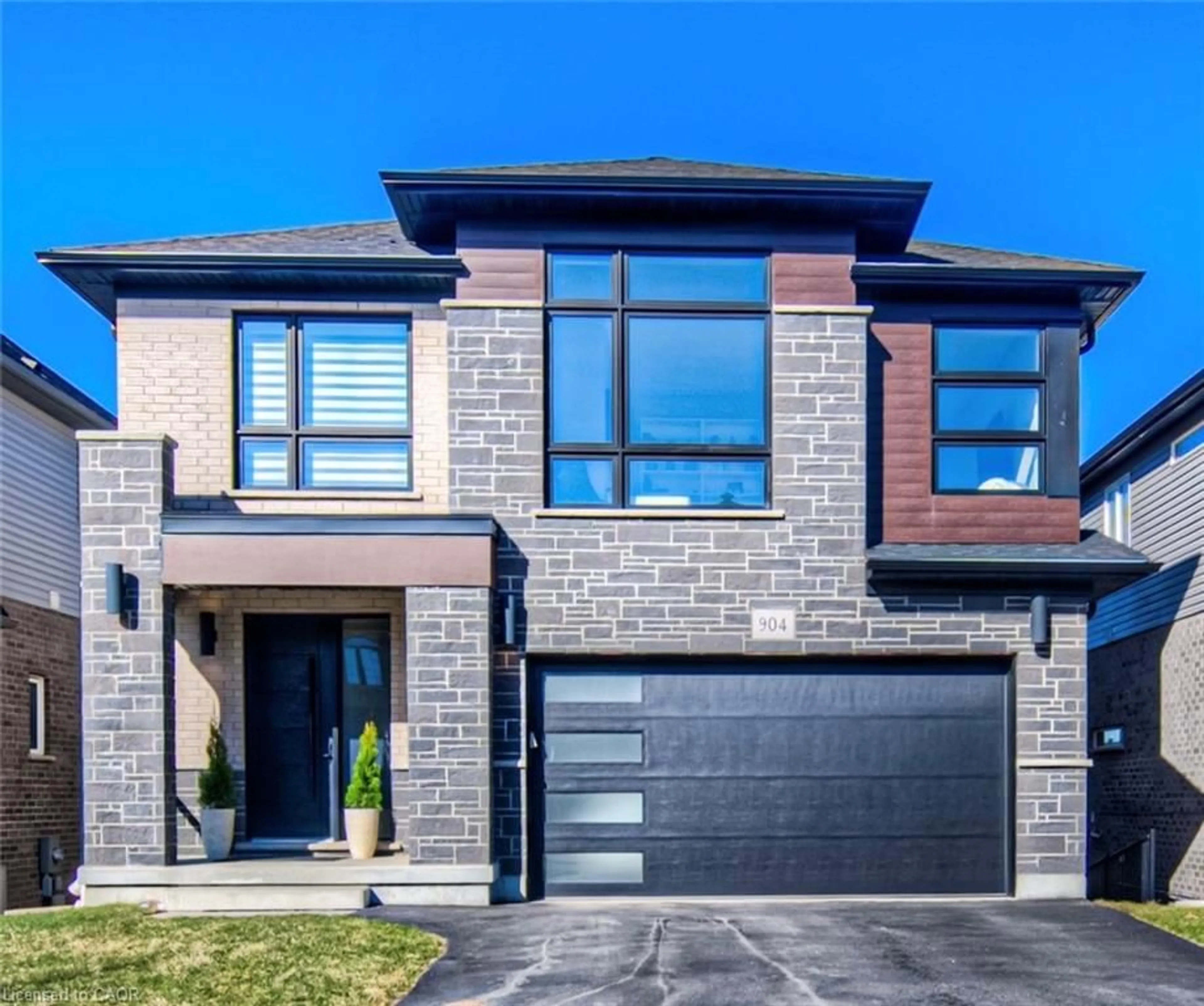 Home with brick exterior material, street for 904 Thomas Pedder Crt, Kitchener Ontario N2P 0C2