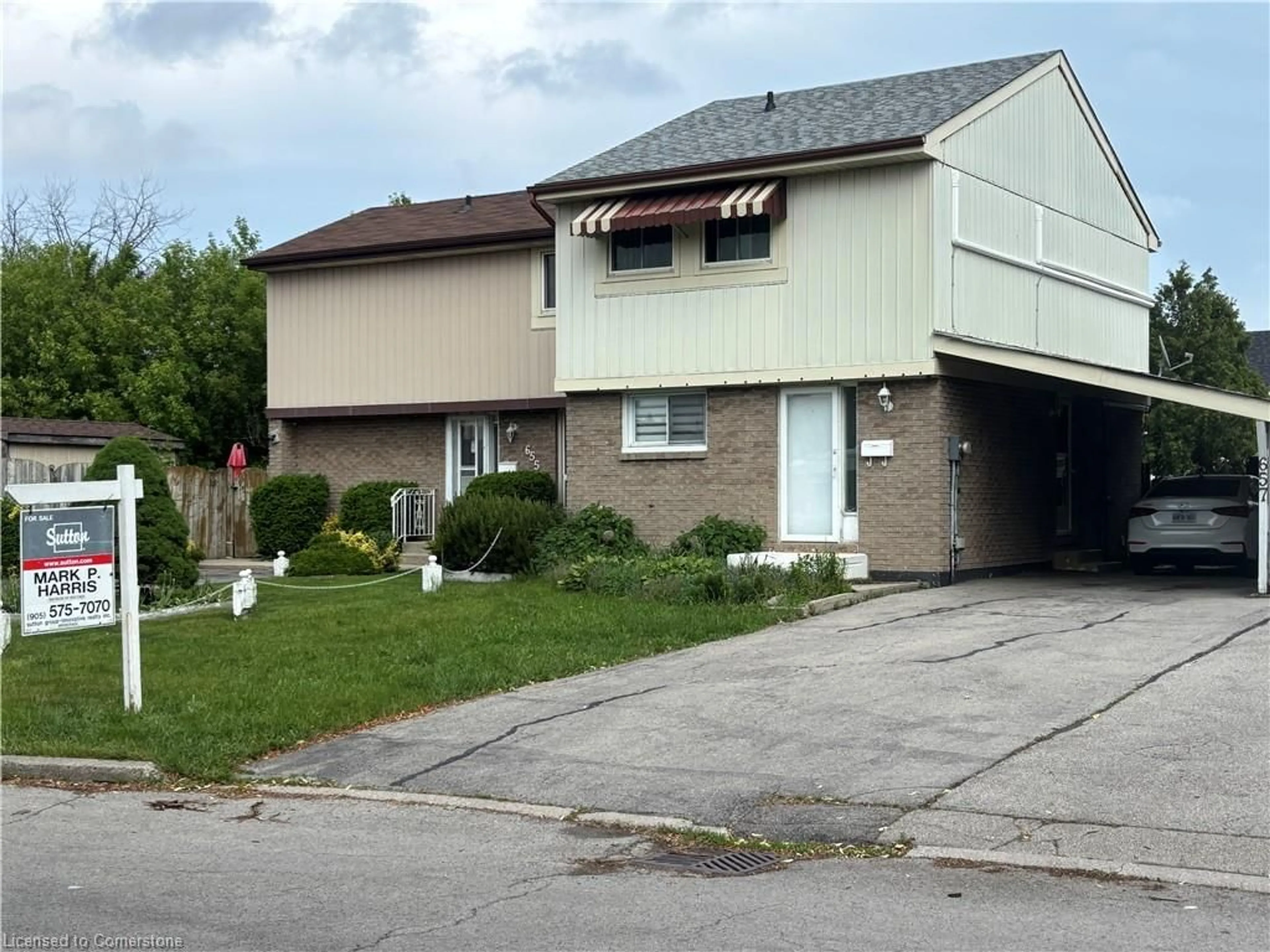 Unknown for 657 Upper Wentworth St, Hamilton Ontario L9A 4V4