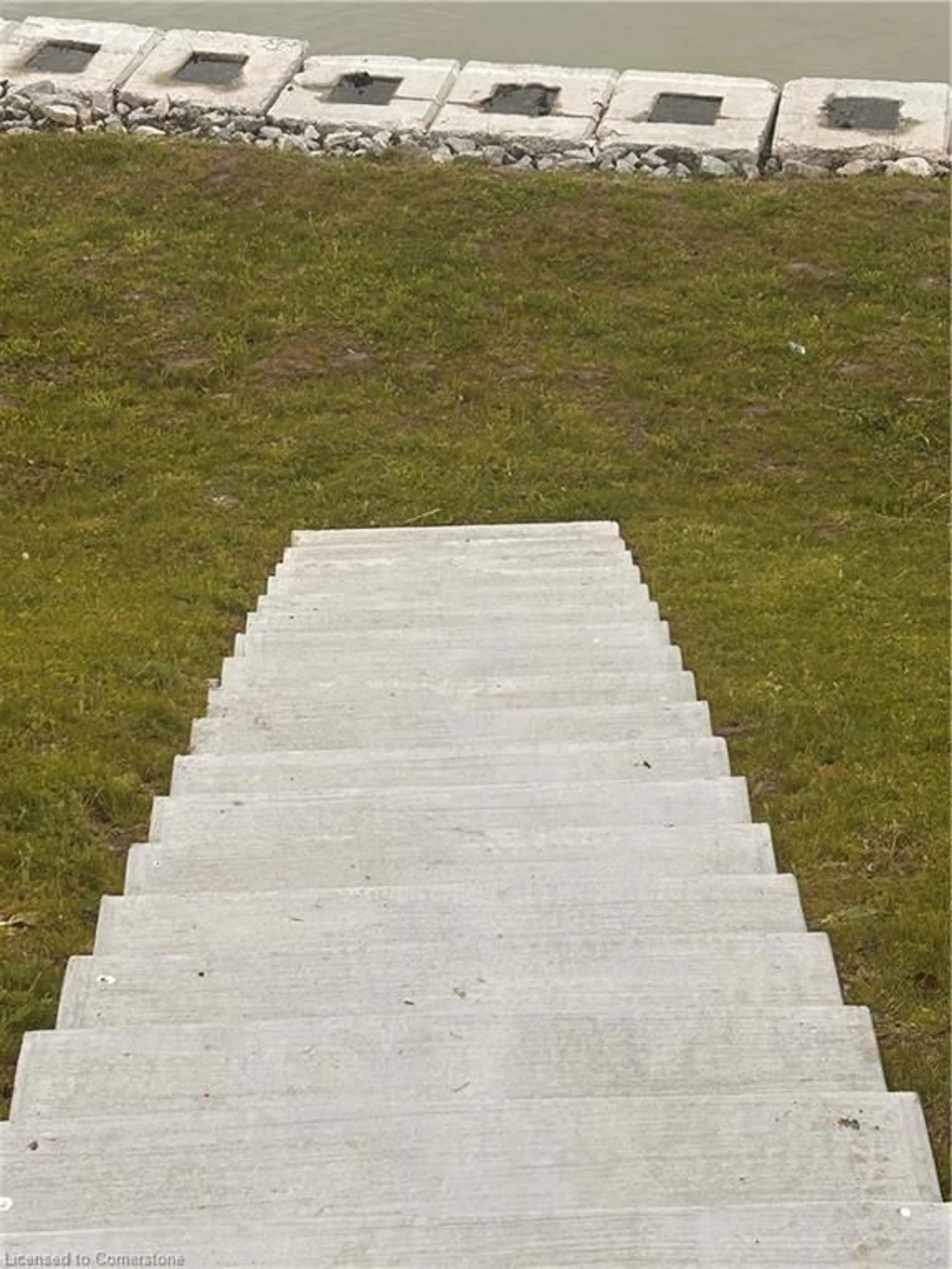 Stairs for 78 Wilcox Dr, Nanticoke Ontario N0A 1L0
