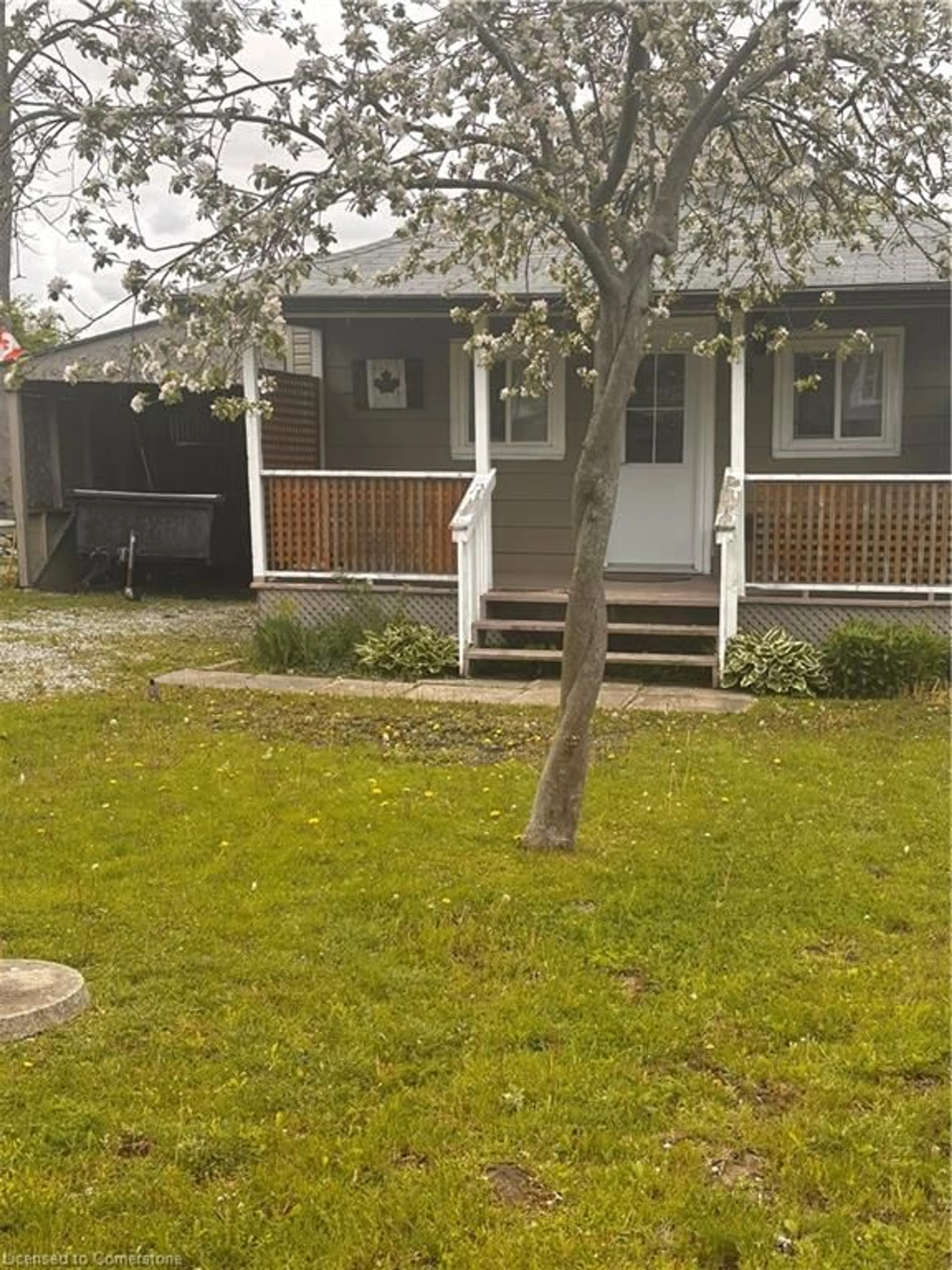 A pic from outside/outdoor area/front of a property/back of a property/a pic from drone, street for 78 Wilcox Dr, Nanticoke Ontario N0A 1L0