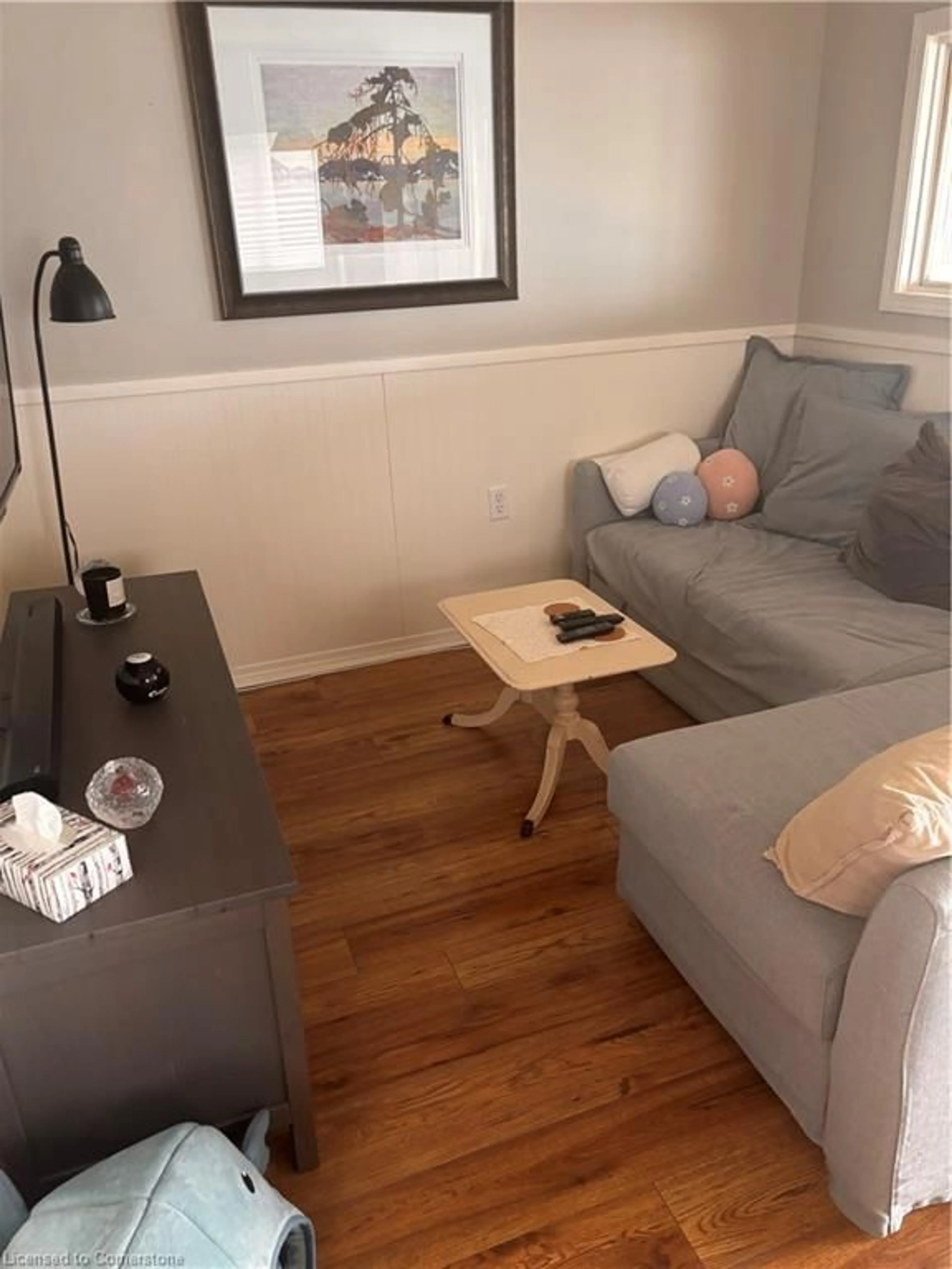 Living room with furniture, wood/laminate floor for 78 Wilcox Dr, Nanticoke Ontario N0A 1L0