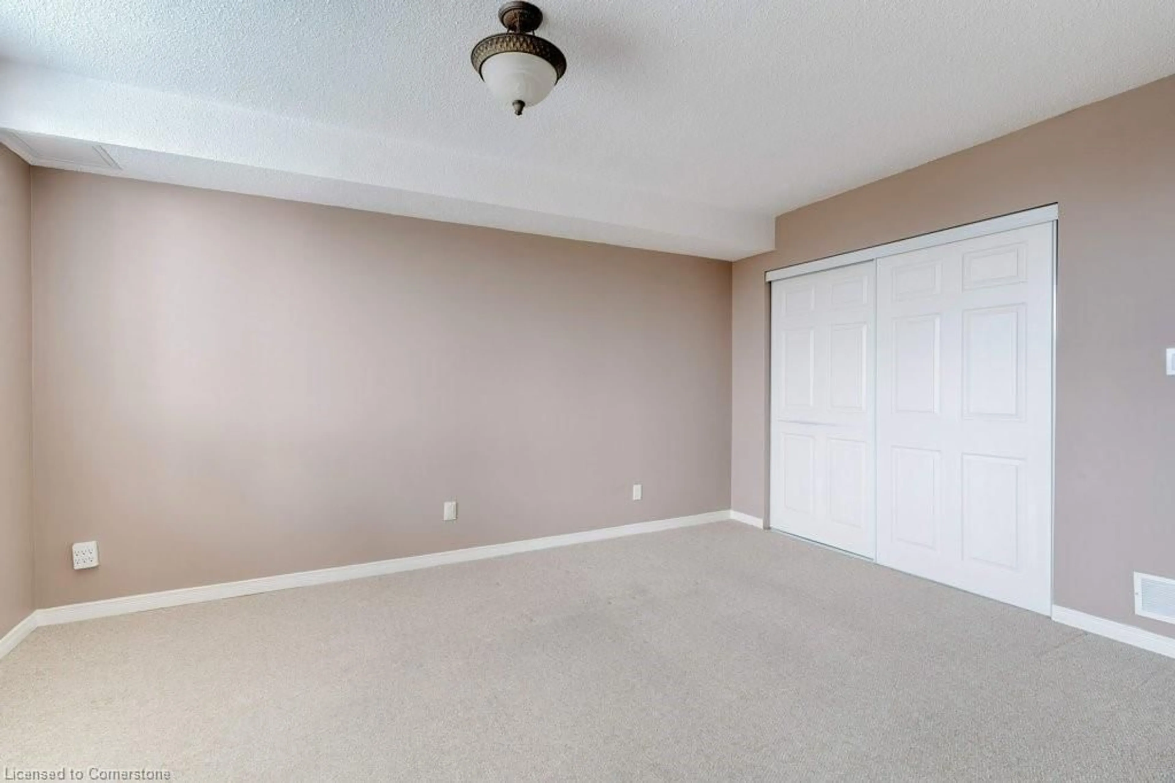 A pic of a room for 495 Highway 8 #205, Stoney Creek Ontario L8G 5E1