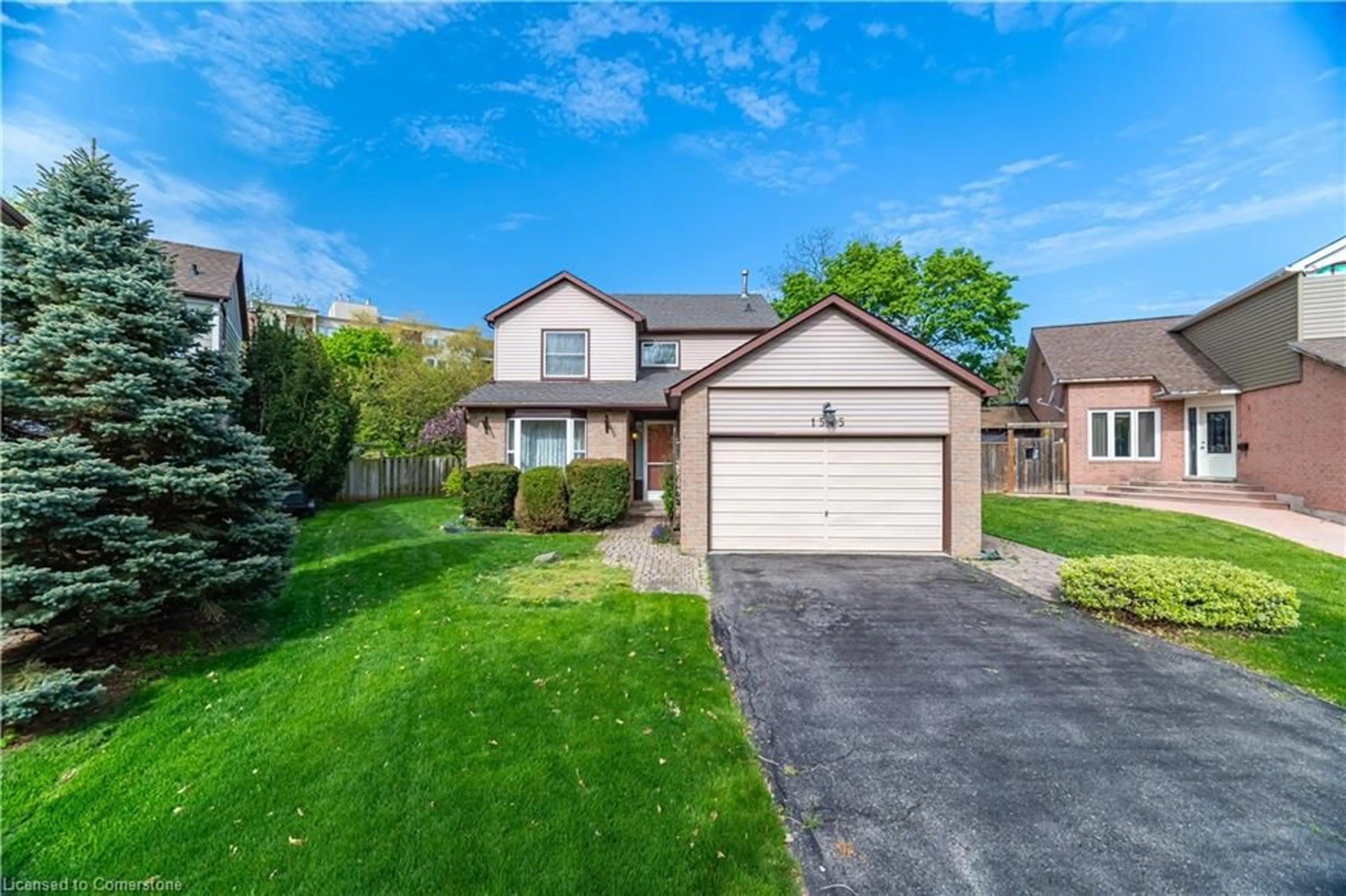 Unknown for 1545 Greenbriar Dr, Oakville Ontario L6M 1Y7