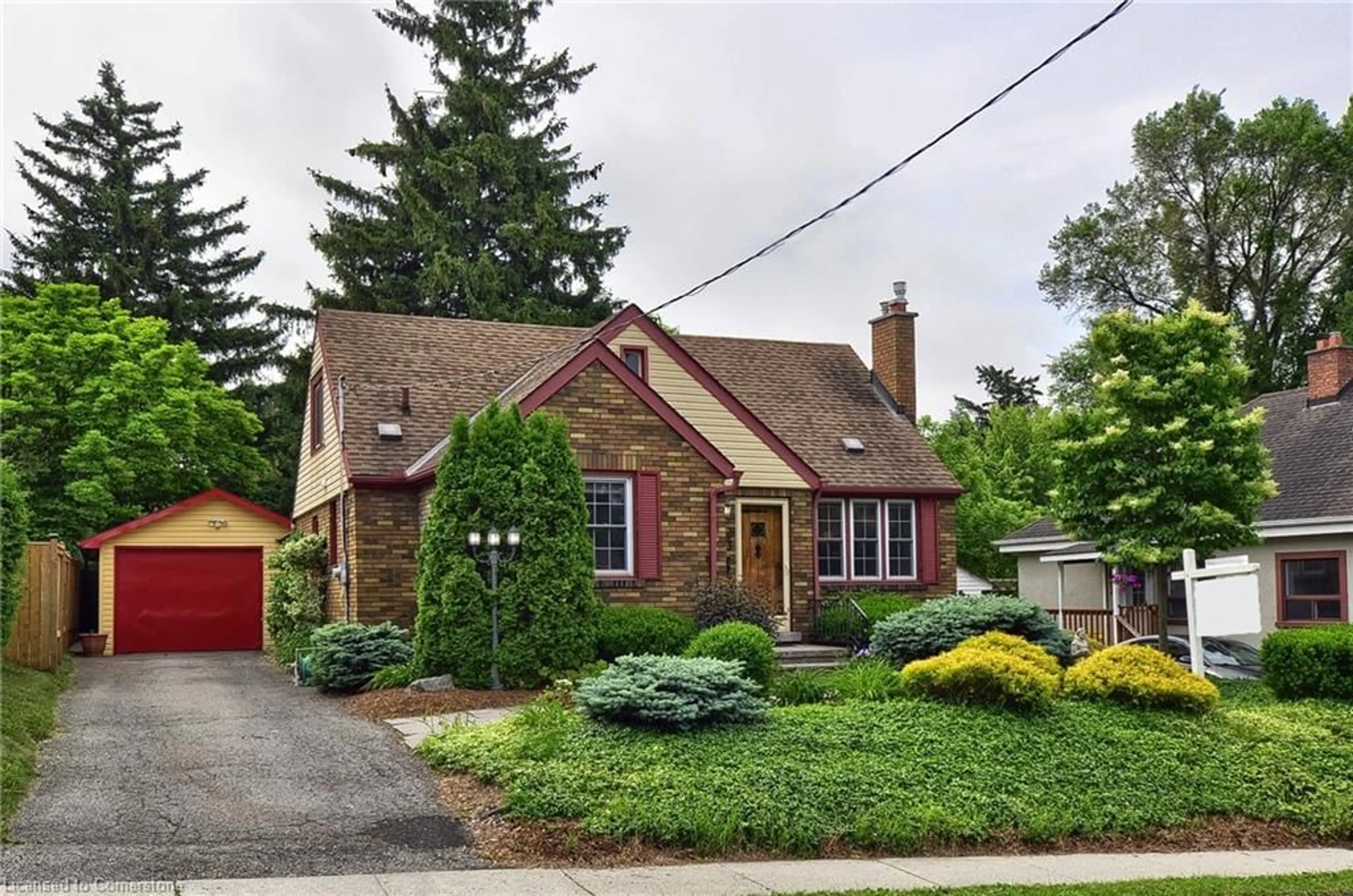Home with brick exterior material, street for 343 Argyle St, Cambridge Ontario N3H 1R2