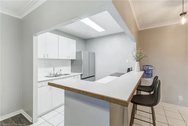 Additional property image - 2052 Courtland Dr Unit 104