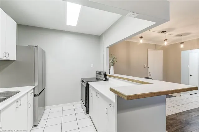 Additional property image - 2052 Courtland Dr Unit 104