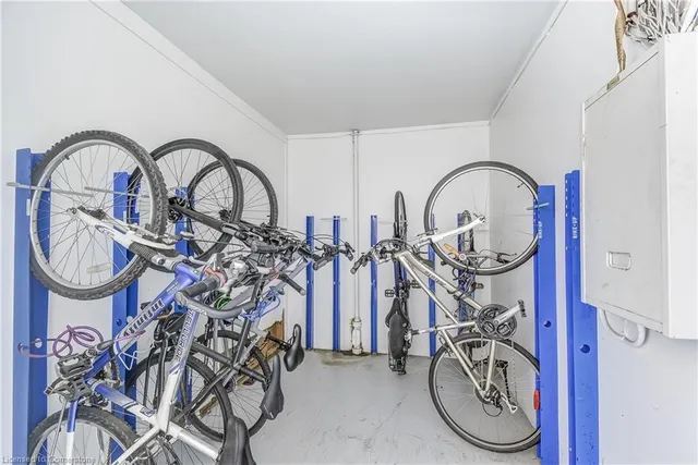 Additional property image - 2052 Courtland Dr Unit 104
