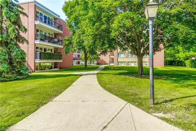 Additional property image - 2052 Courtland Dr Unit 104