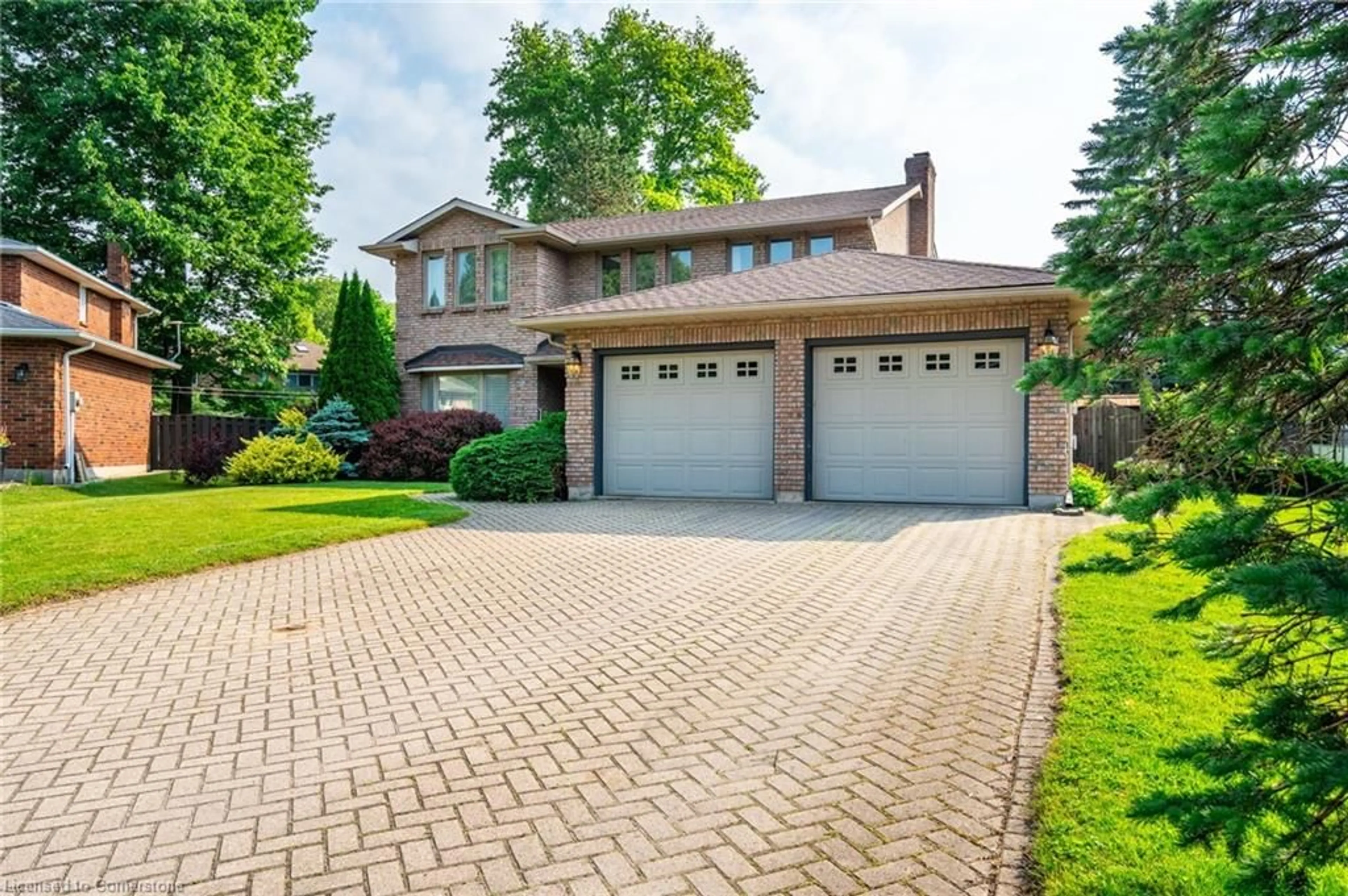 Home with brick exterior material, street for 15 Cynthia Crt, Fonthill Ontario L0S 1E1