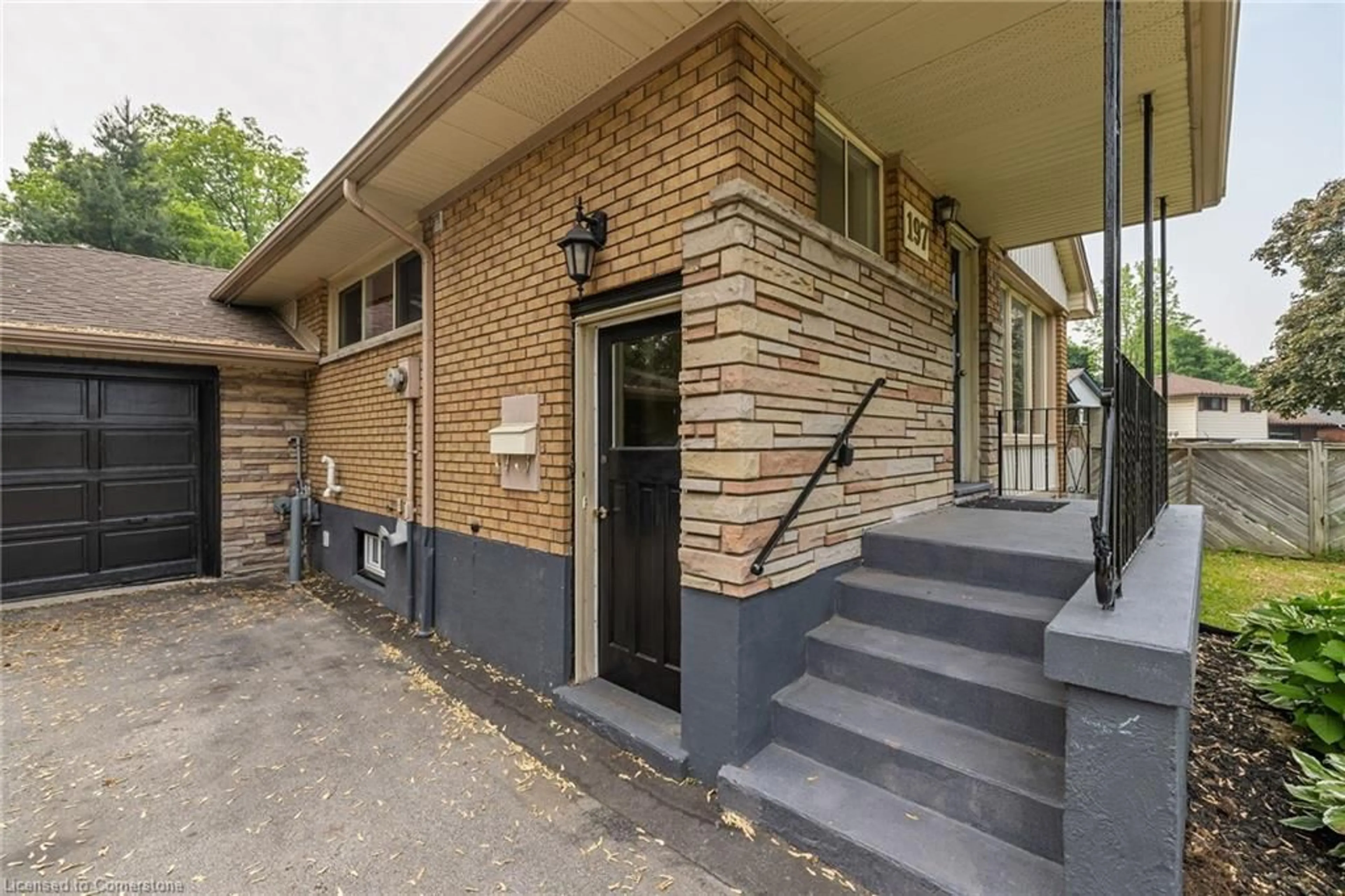Unknown for 197 Columbia Dr, Hamilton Ontario L9C 3Y8