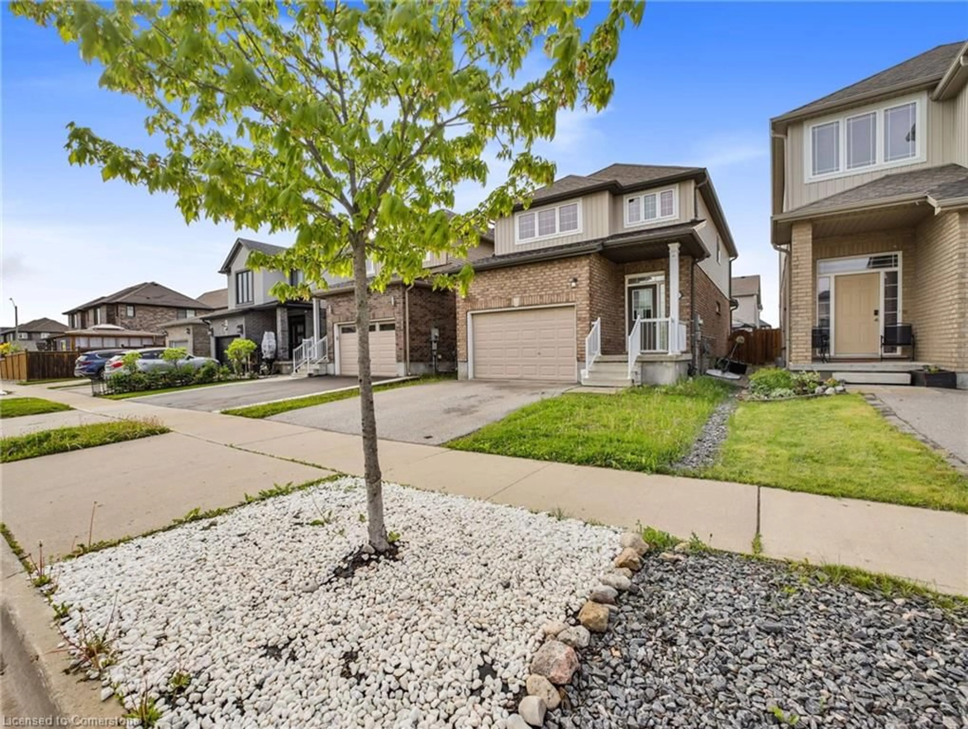 Unknown for 36 Sparrow Ave, Cambridge Ontario N1T 0C4