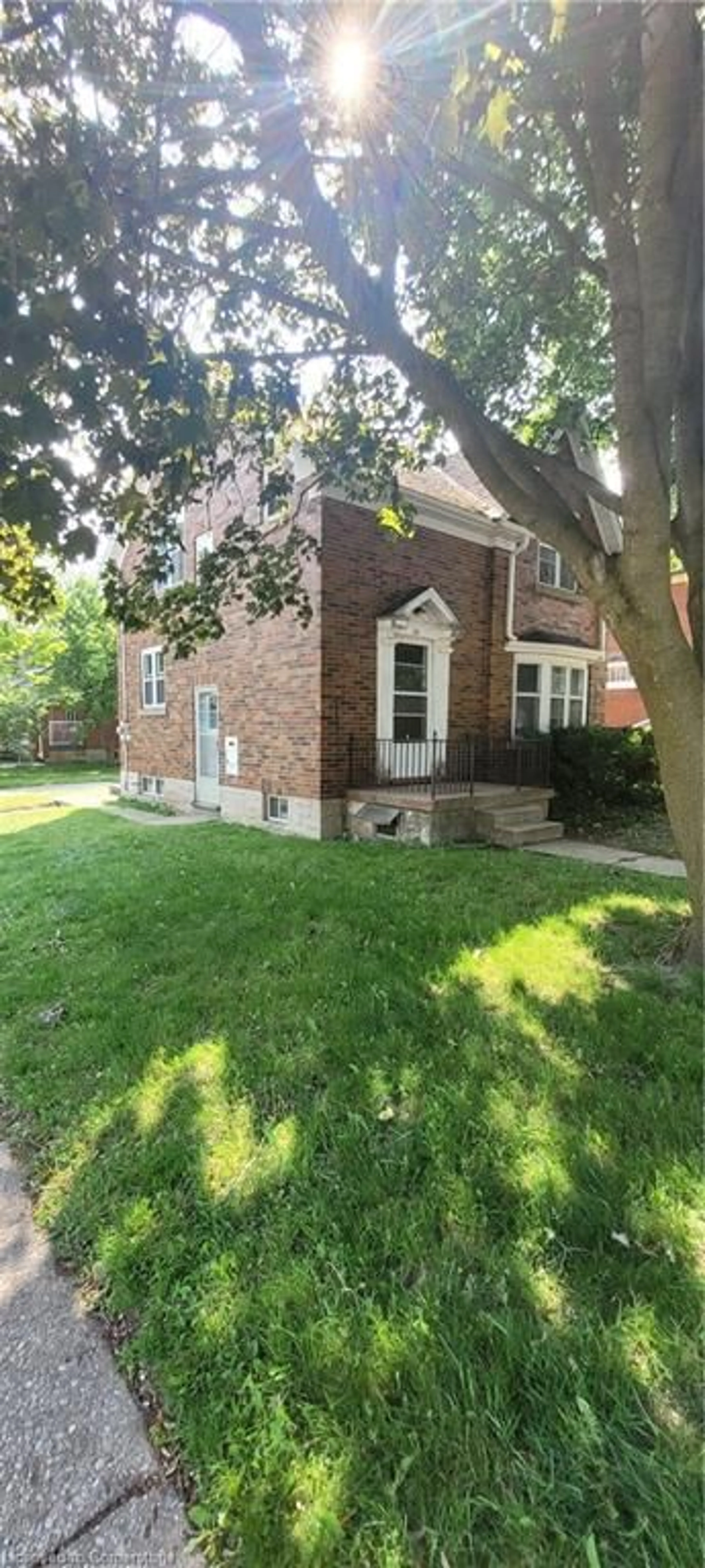 Home with brick exterior material, street for 30 Dunbar Rd, Waterloo Ontario N2L 2E3