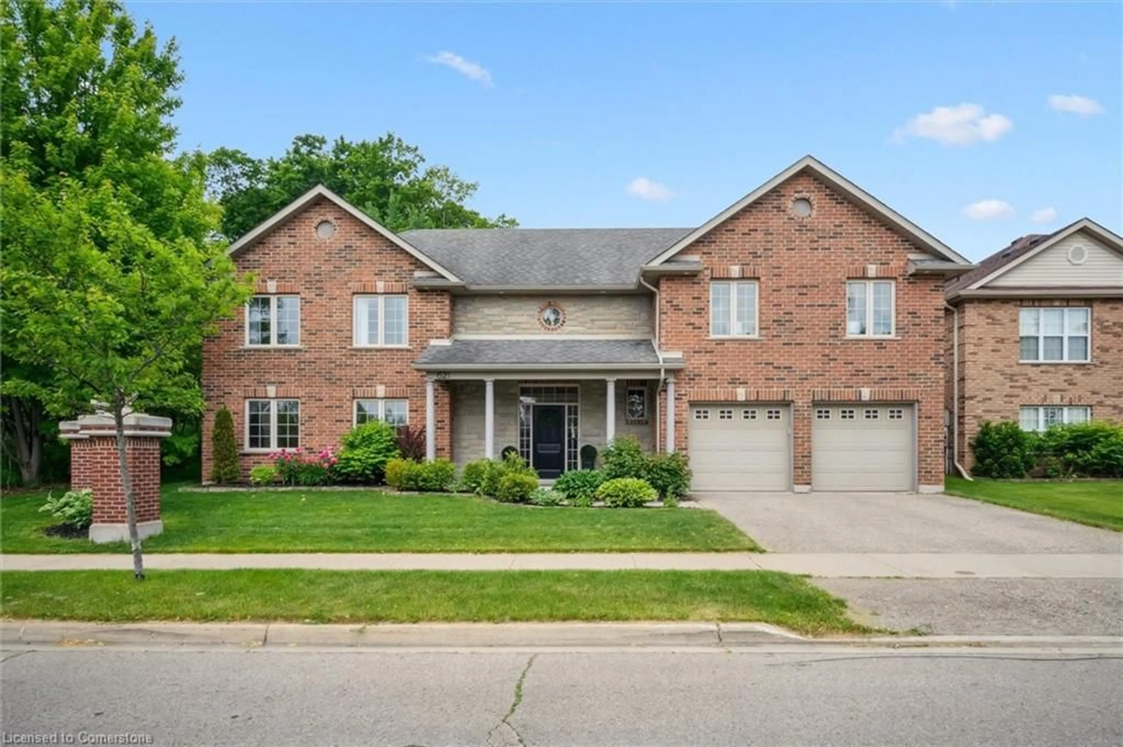 Home with brick exterior material, street for 621 Munich Cir, Waterloo Ontario N2V 2L6