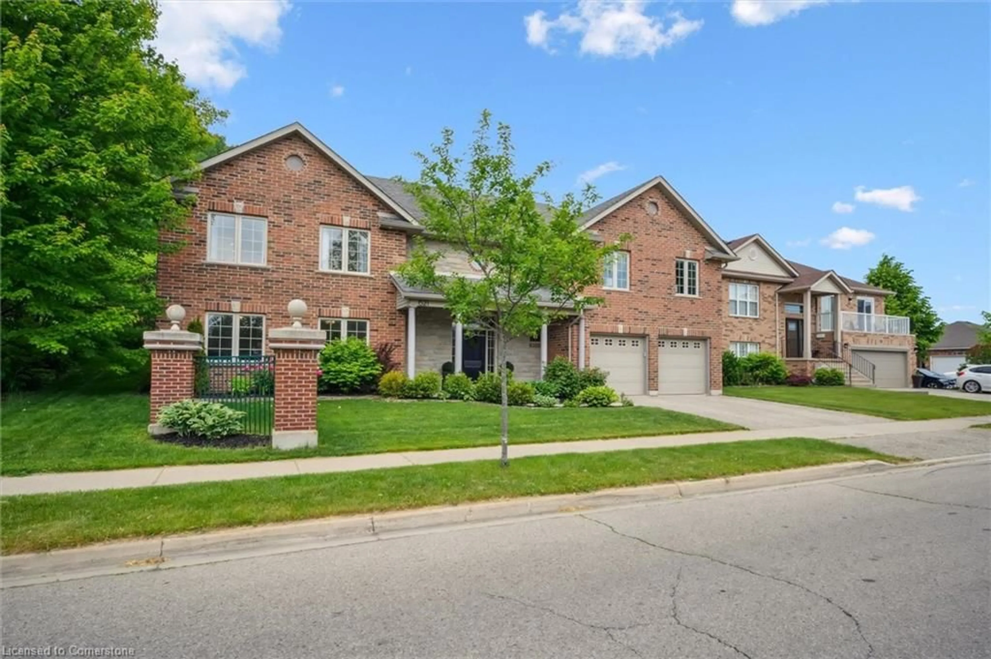 Home with brick exterior material, street for 621 Munich Cir, Waterloo Ontario N2V 2L6