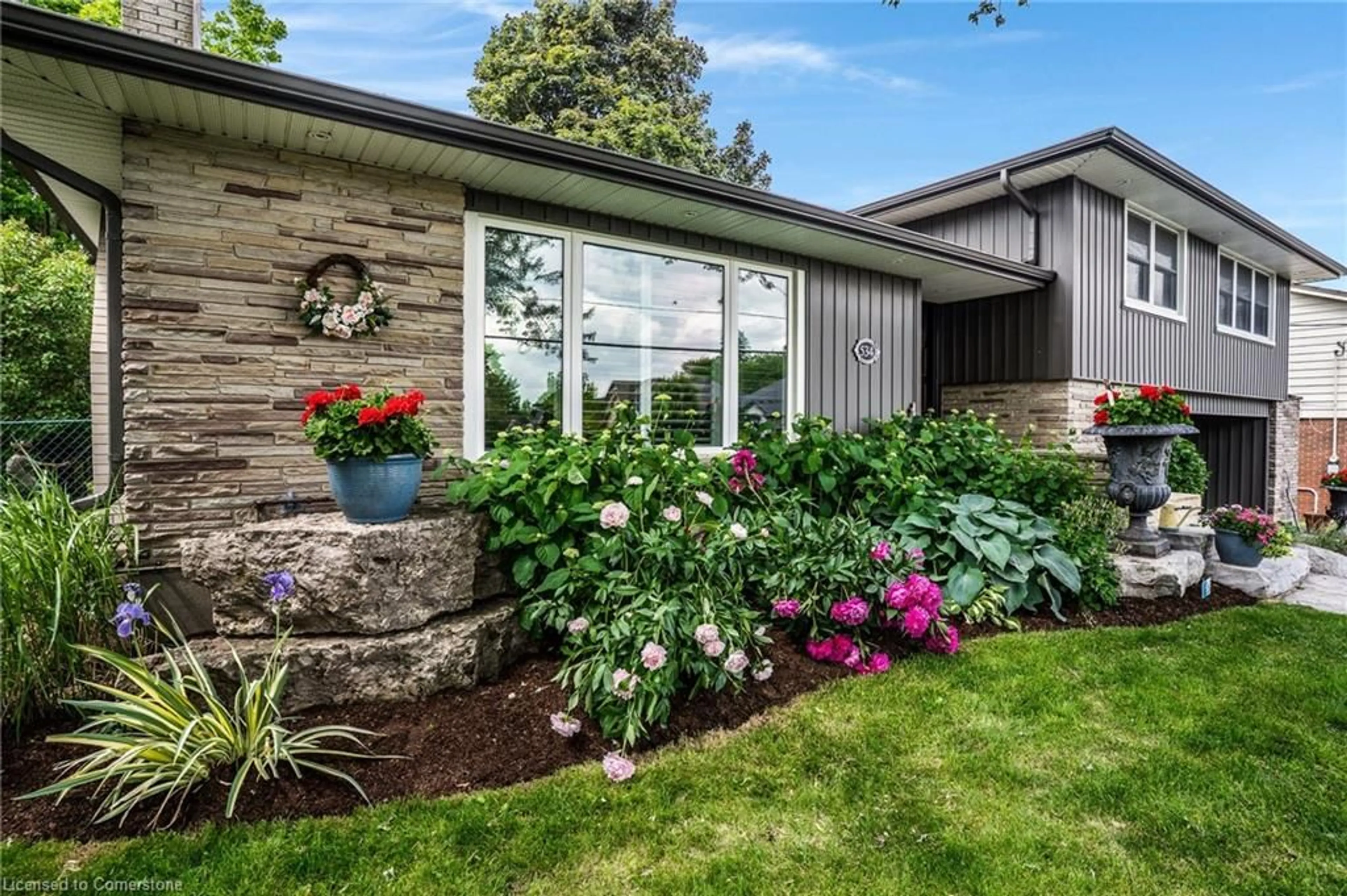Home with brick exterior material, street for 534 Glasgow St, Kitchener Ontario N2M 2N5